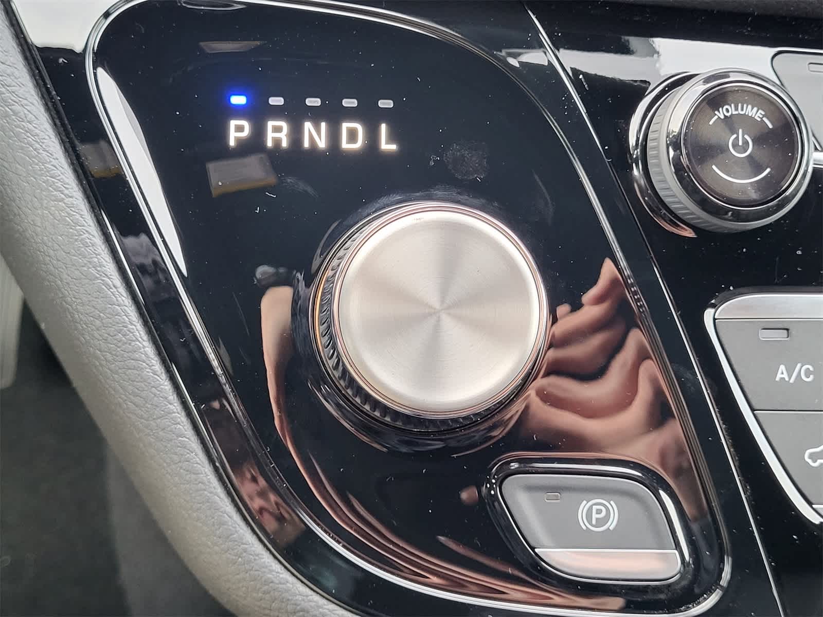 Thumbnail: 2026 Chrysler Pacifica - 13