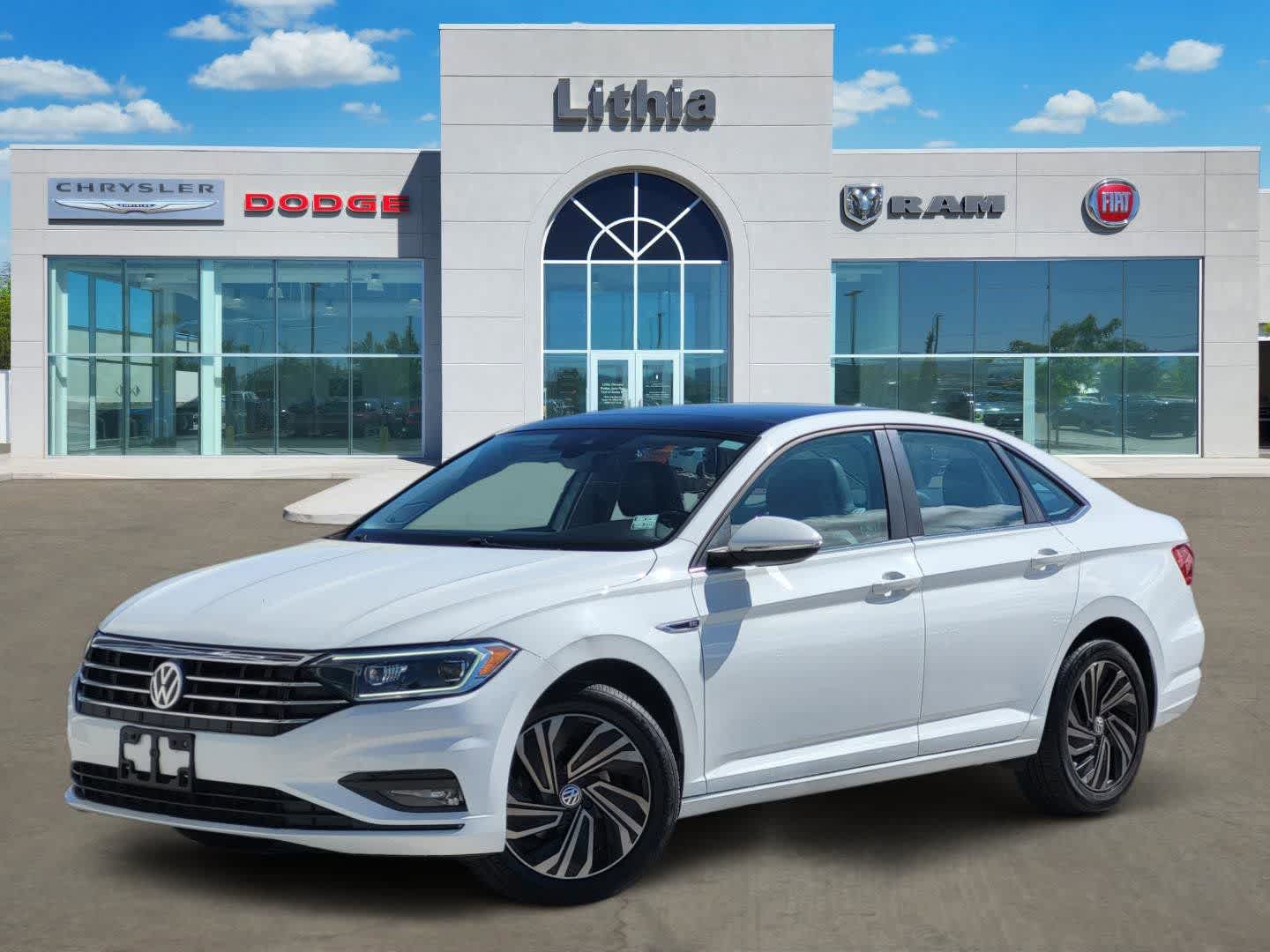 Thumbnail: 2019 Volkswagen Jetta - 1