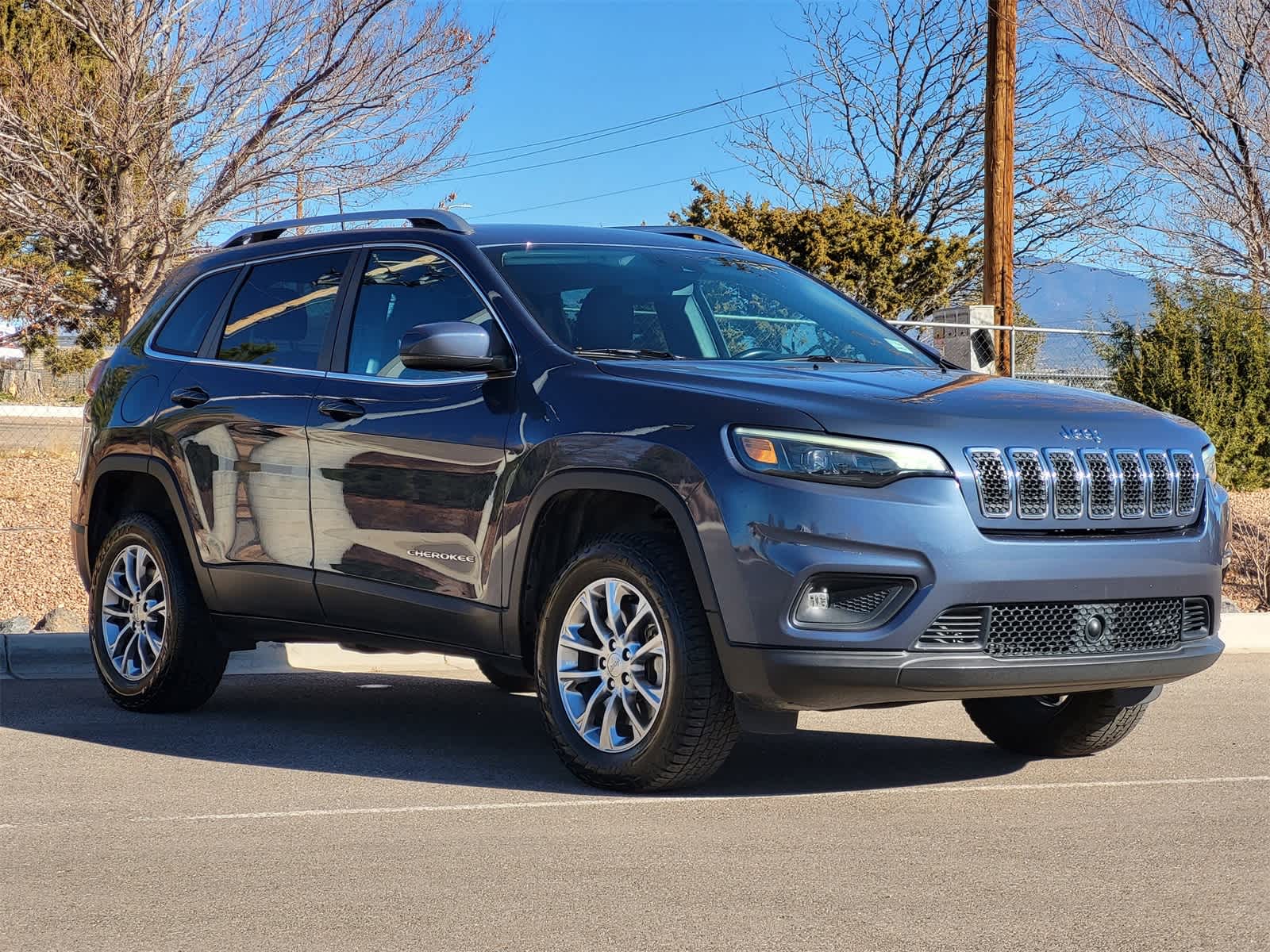 Thumbnail: 2021 Jeep Cherokee - 3