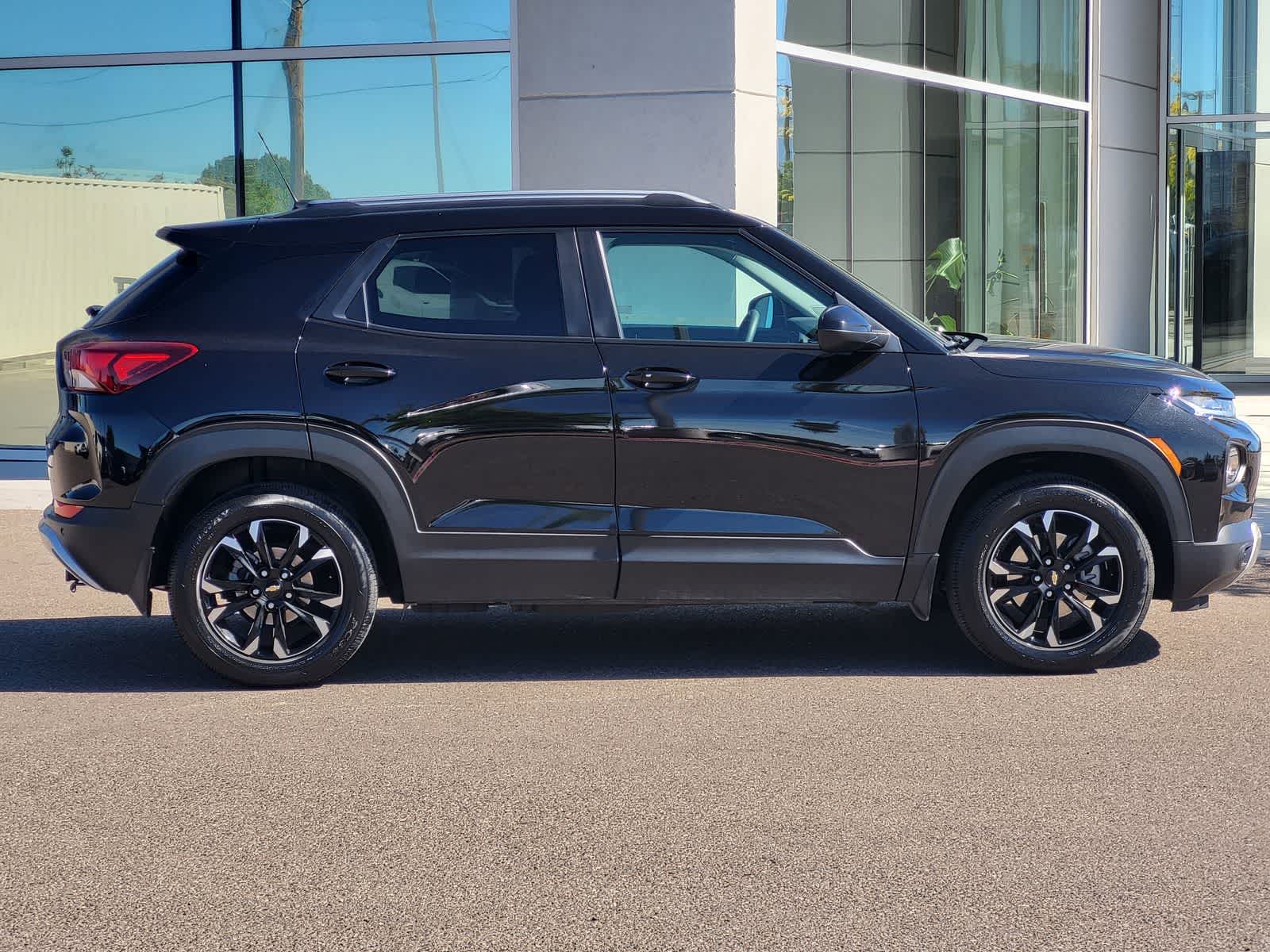Thumbnail: 2022 Chevrolet TrailBlazer - 4