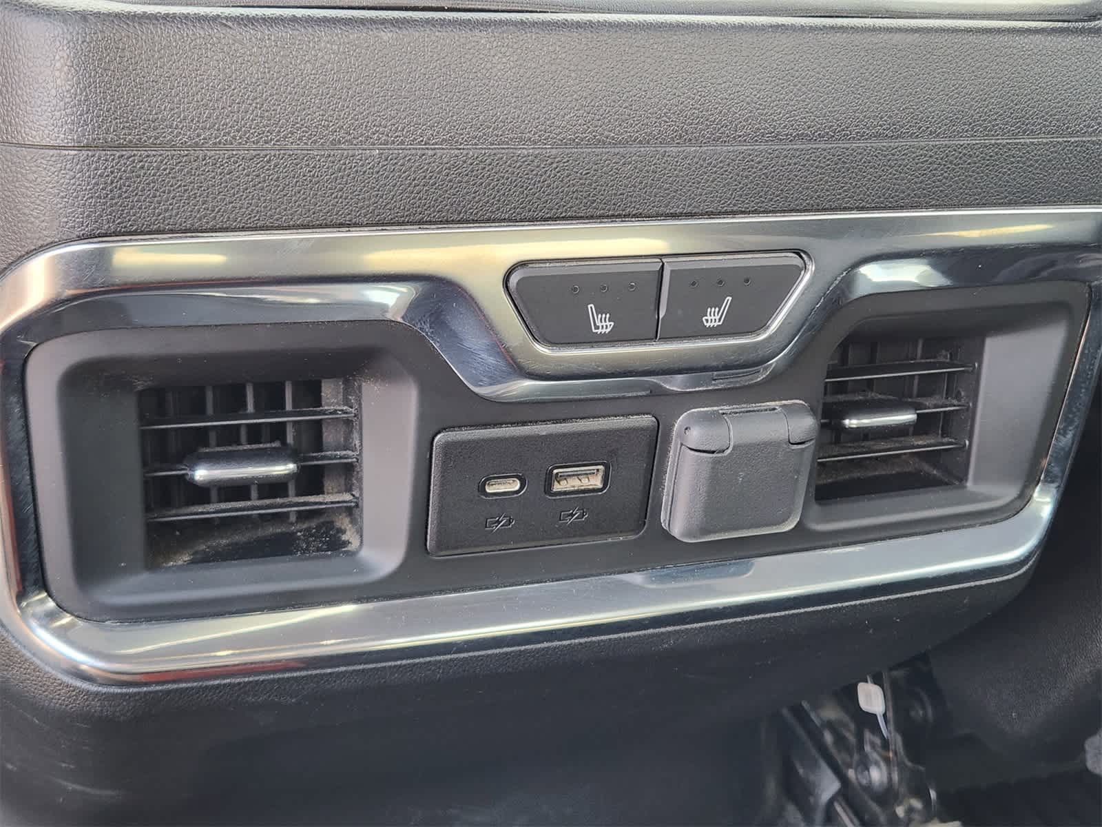 Thumbnail: 2021 Chevrolet Silverado 3500 - 30