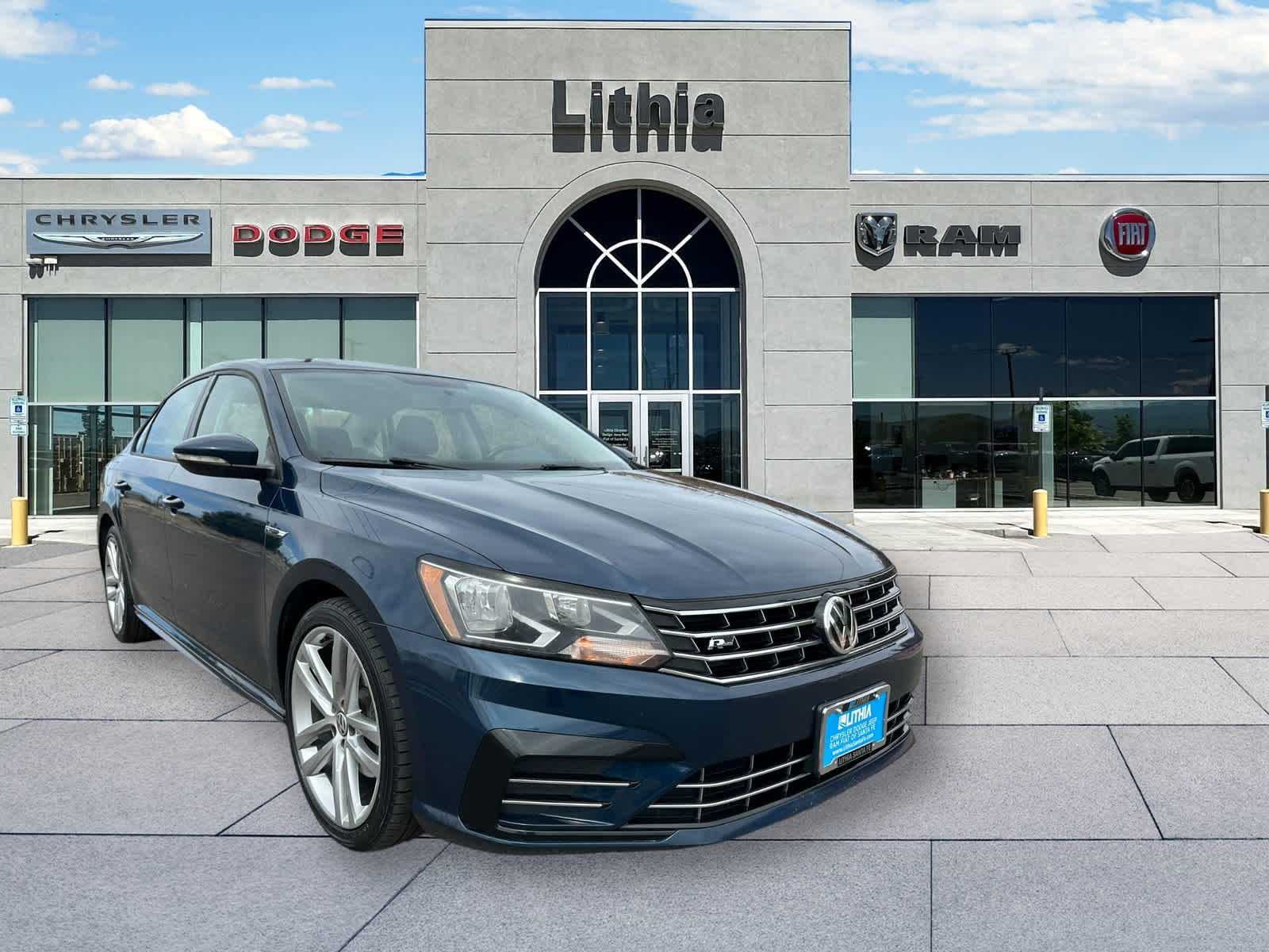 Used 2018 Volkswagen Passat R-Line with VIN 1VWAA7A32JC008715 for sale in Santa Fe, NM