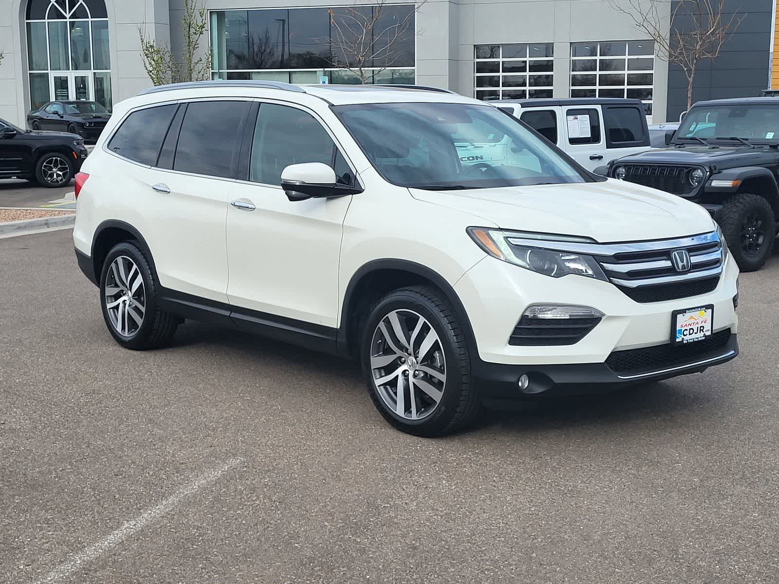 Thumbnail: 2018 Honda Pilot - 3