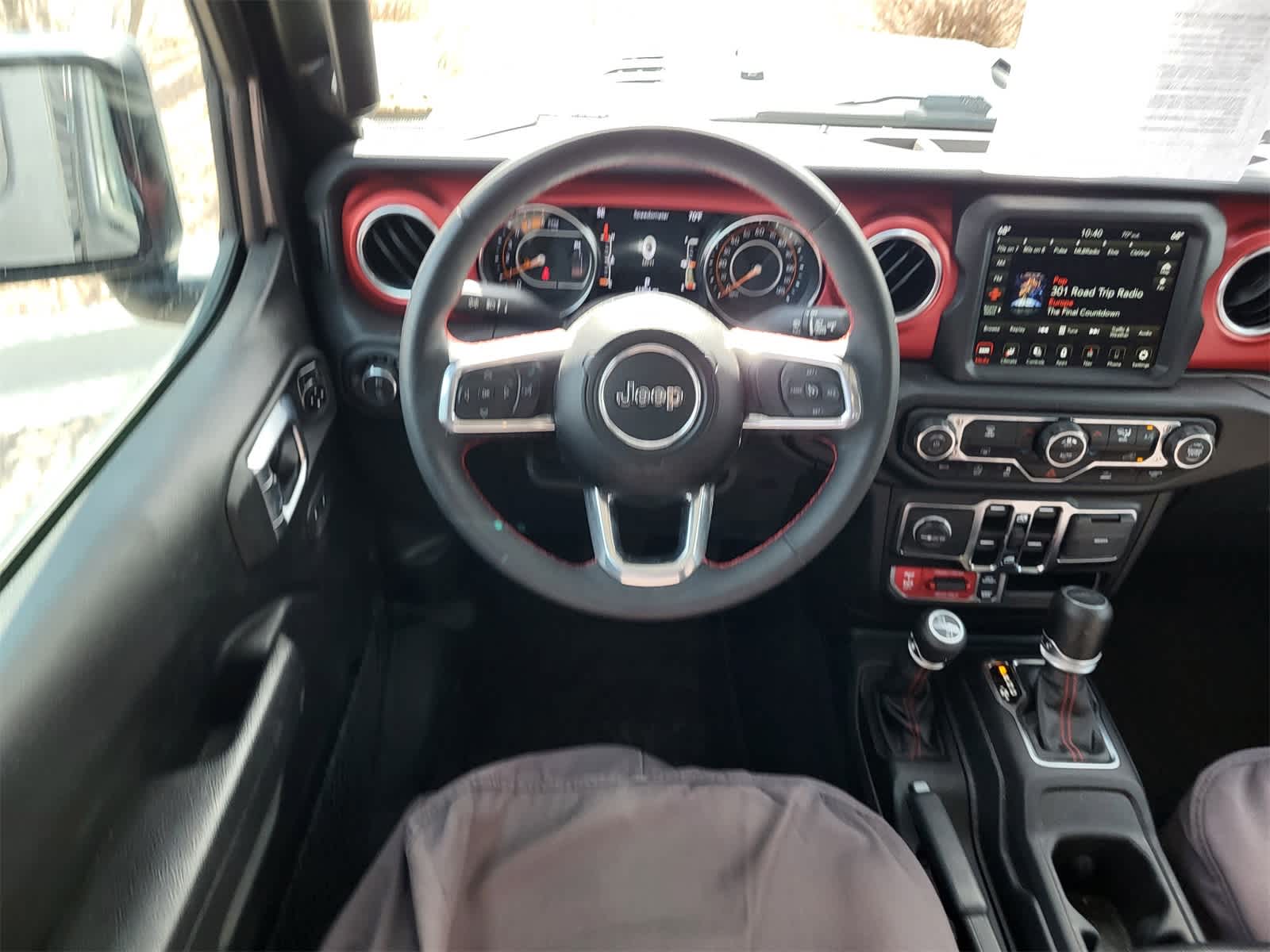 Thumbnail: 2023 Jeep Gladiator - 24