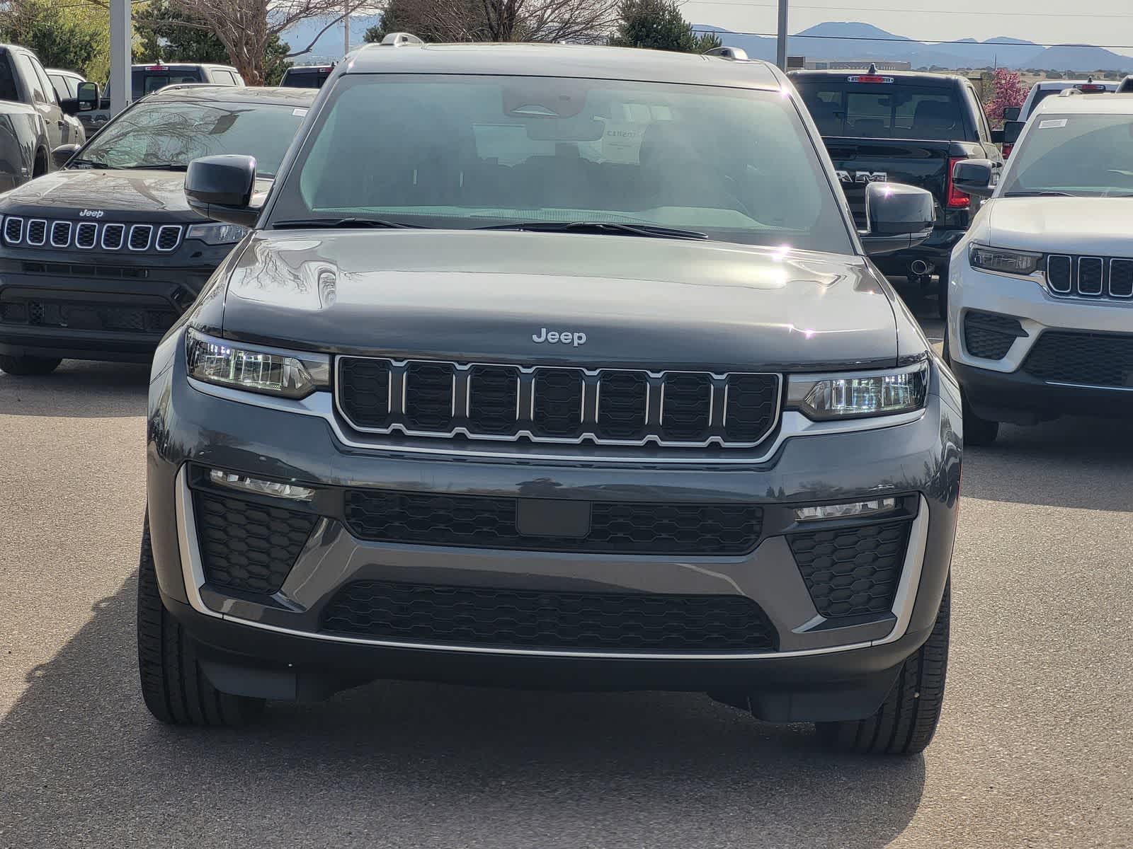 Thumbnail: 2026 Jeep Grand Cherokee - 2