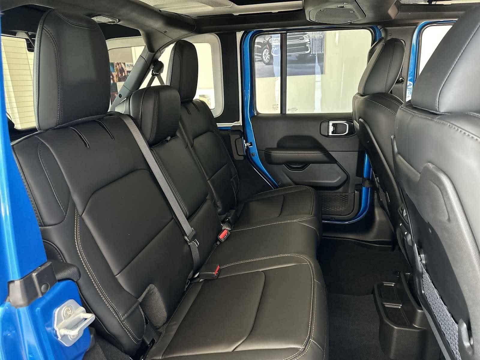 Thumbnail: 2024 Jeep Wrangler - 22