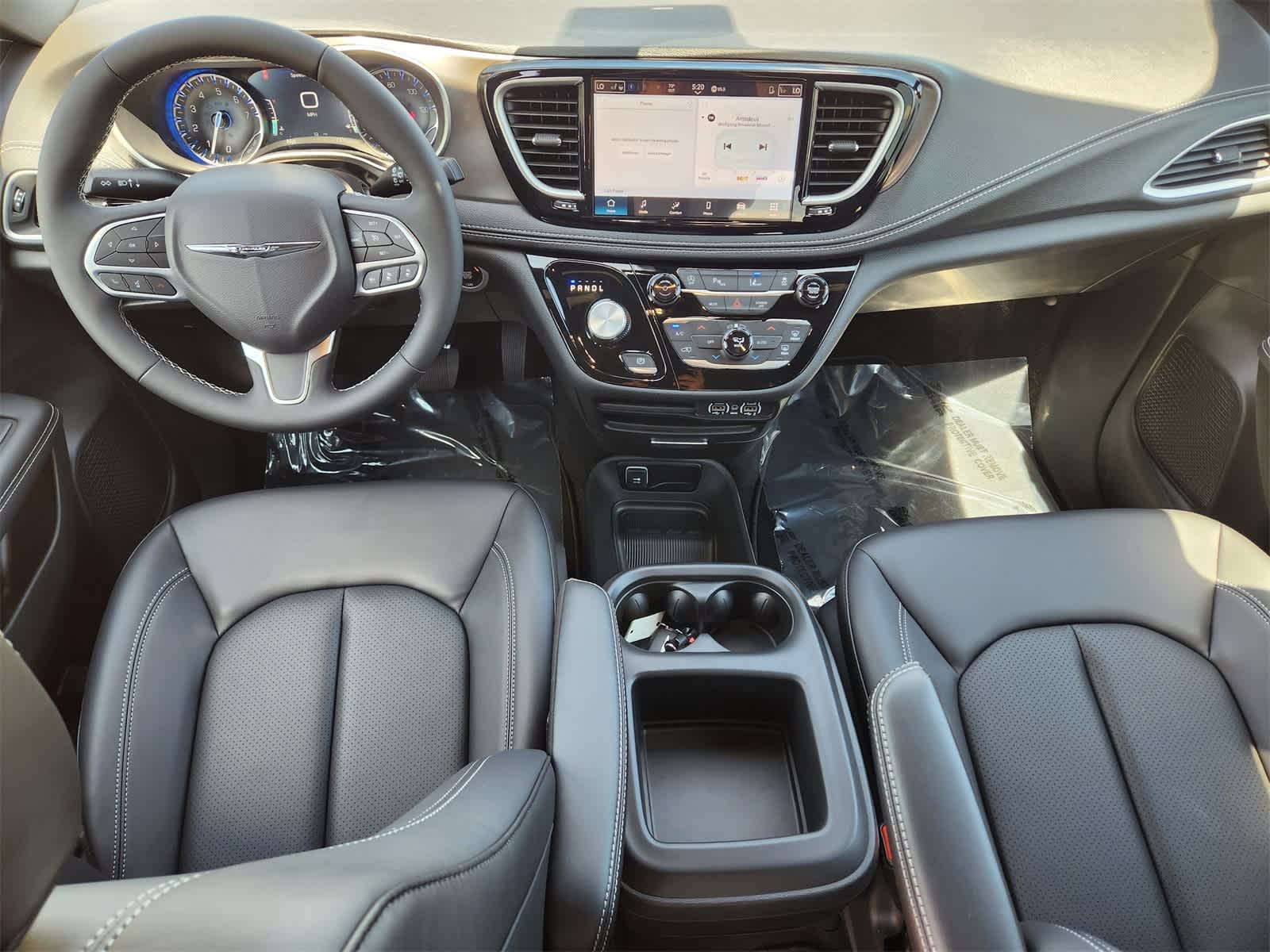 Thumbnail: 2025 Chrysler Pacifica - 20