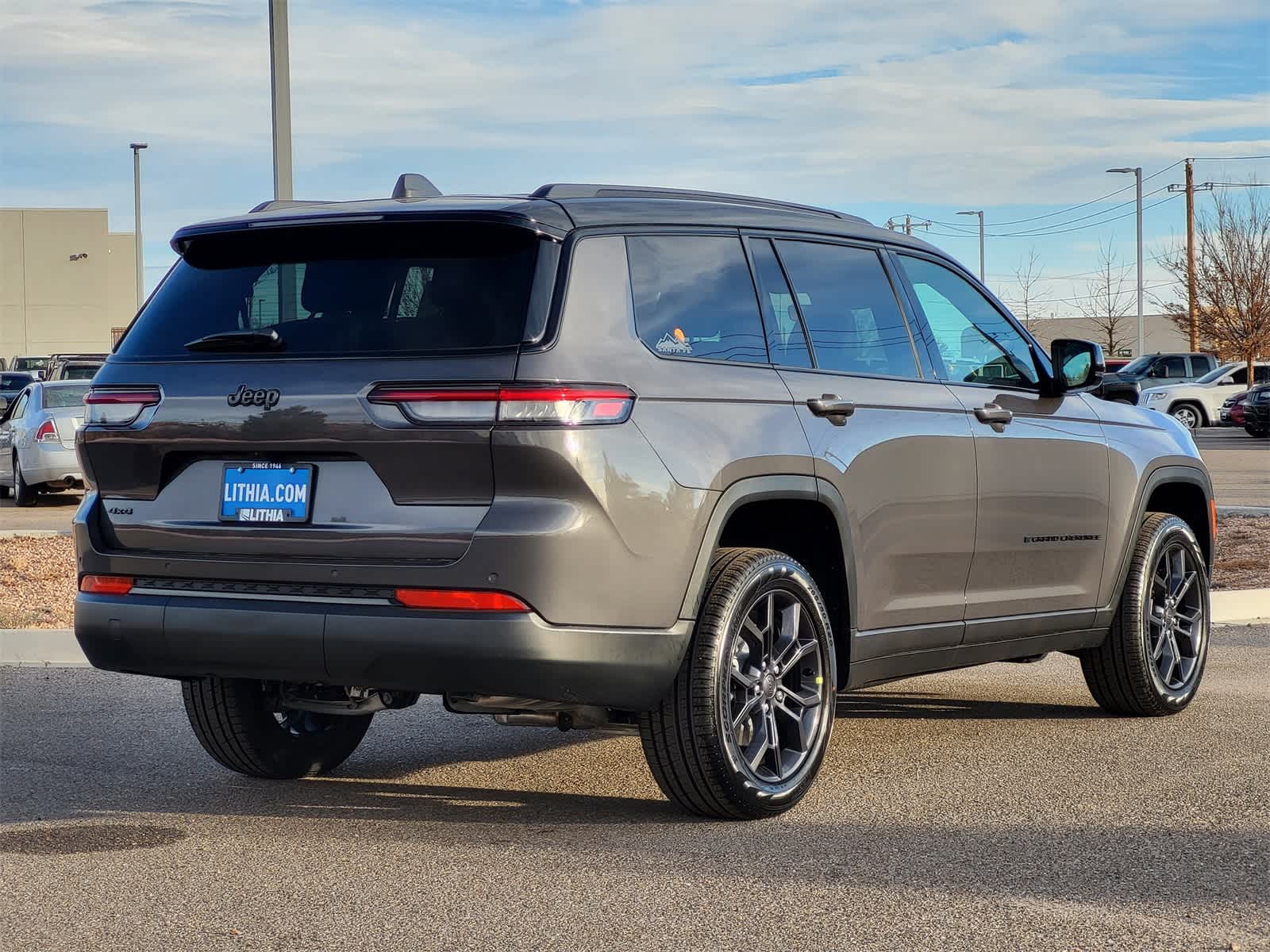 Thumbnail: 2025 Jeep Grand Cherokee L - 4