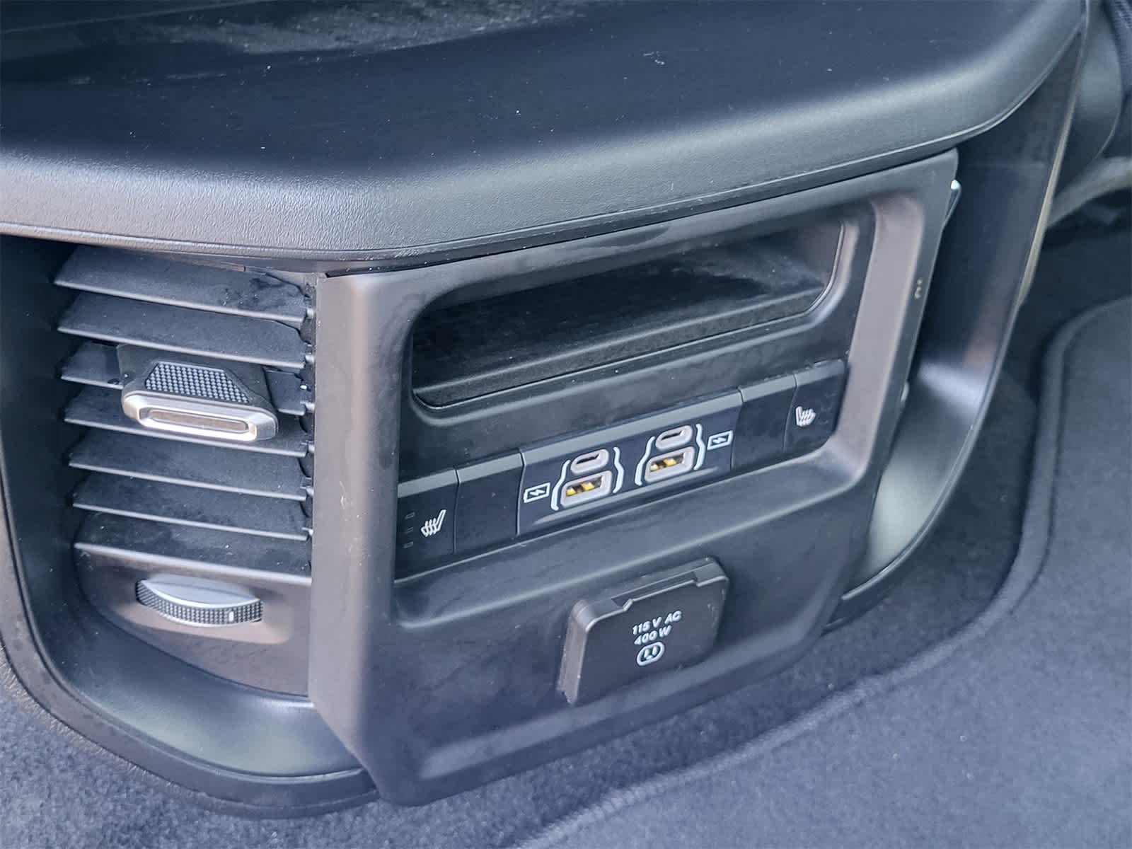 Thumbnail: 2025 RAM 1500 - 28
