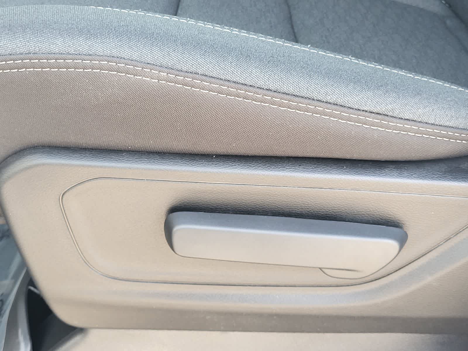 Thumbnail: 2026 RAM 1500 - 12