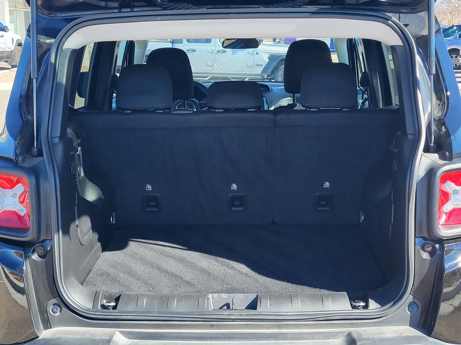 Thumbnail: 2023 Jeep Renegade - 30