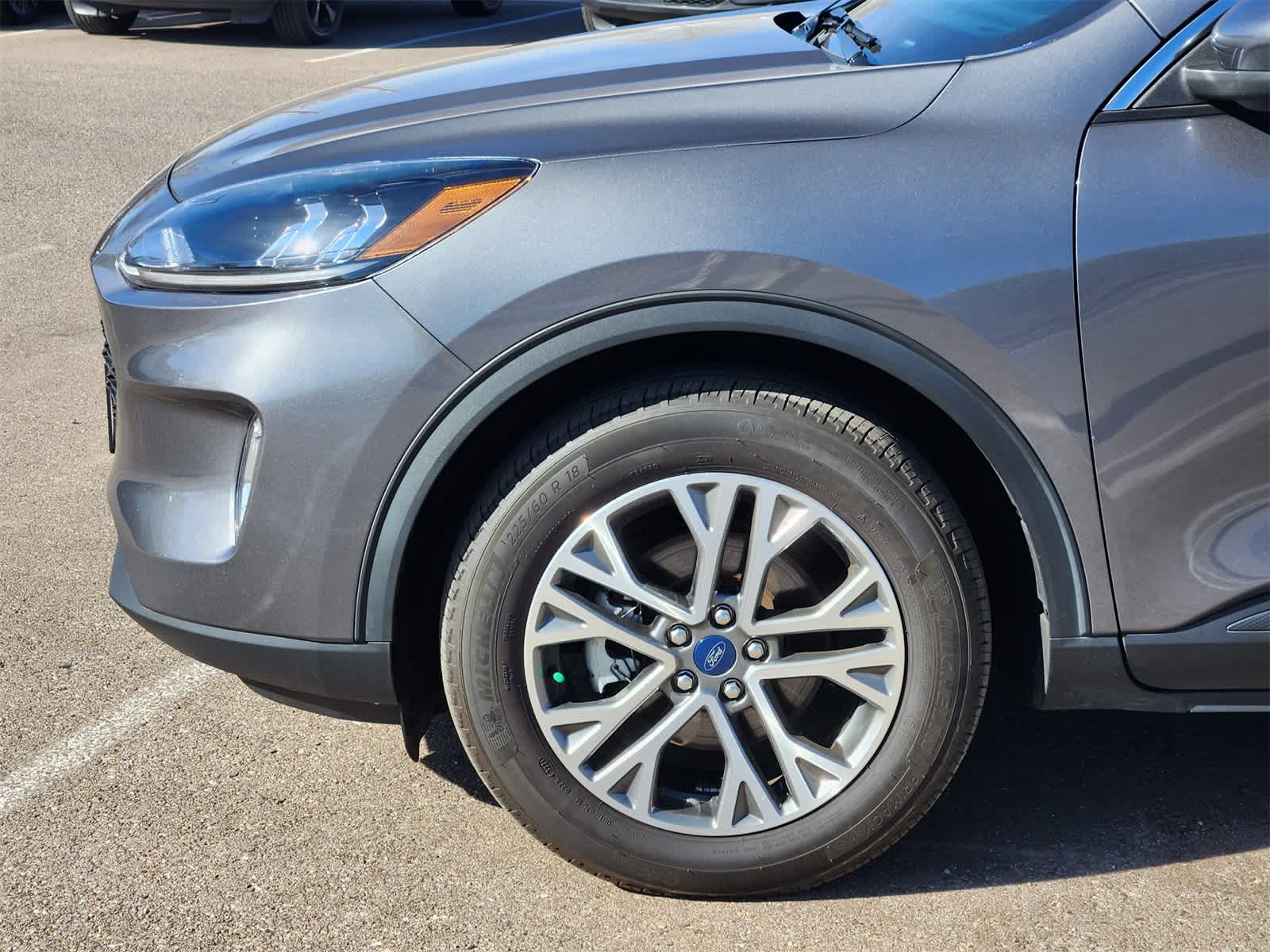 Thumbnail: 2021 Ford Escape - 11