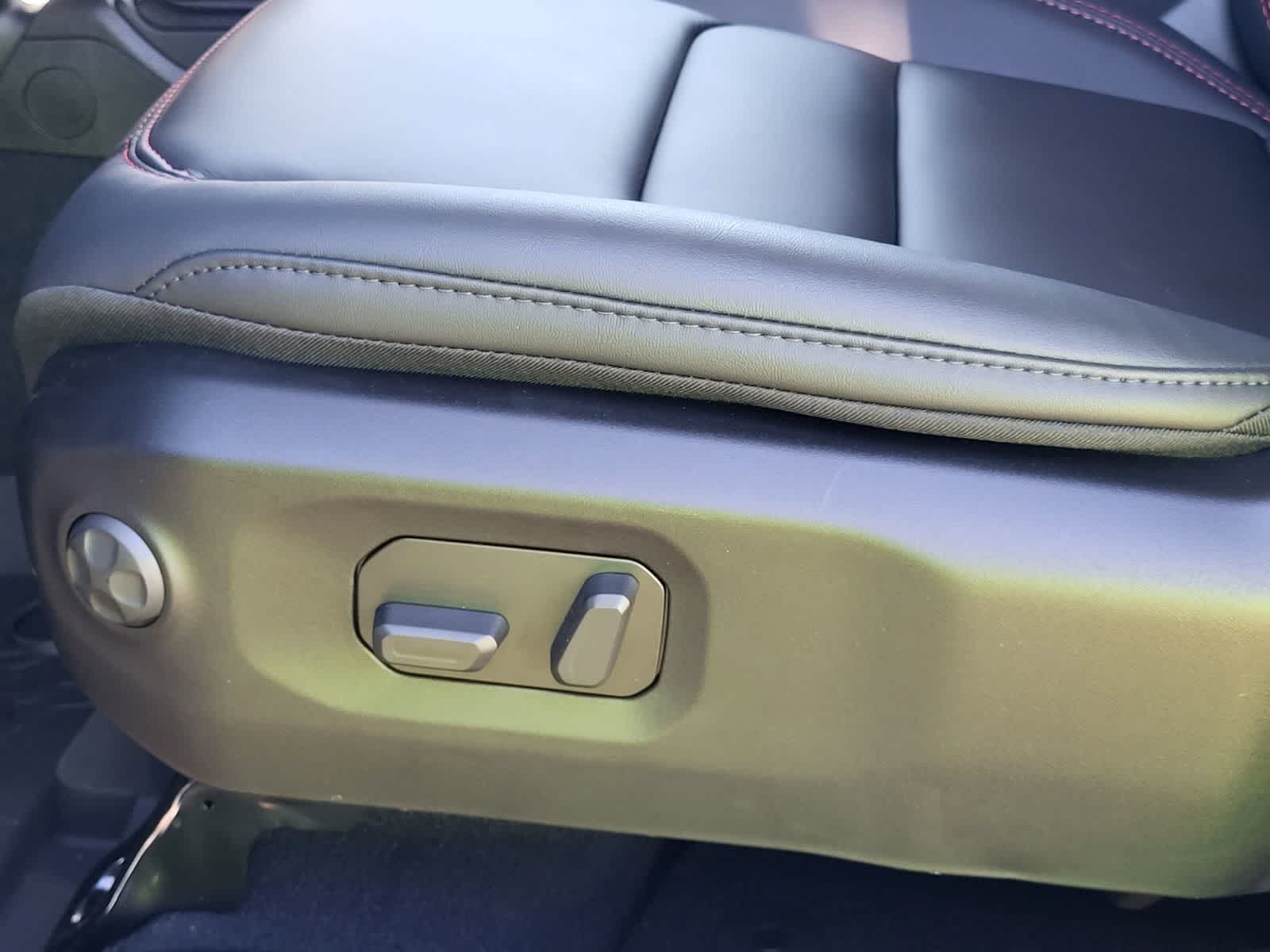 Thumbnail: 2026 Jeep Wrangler - 10