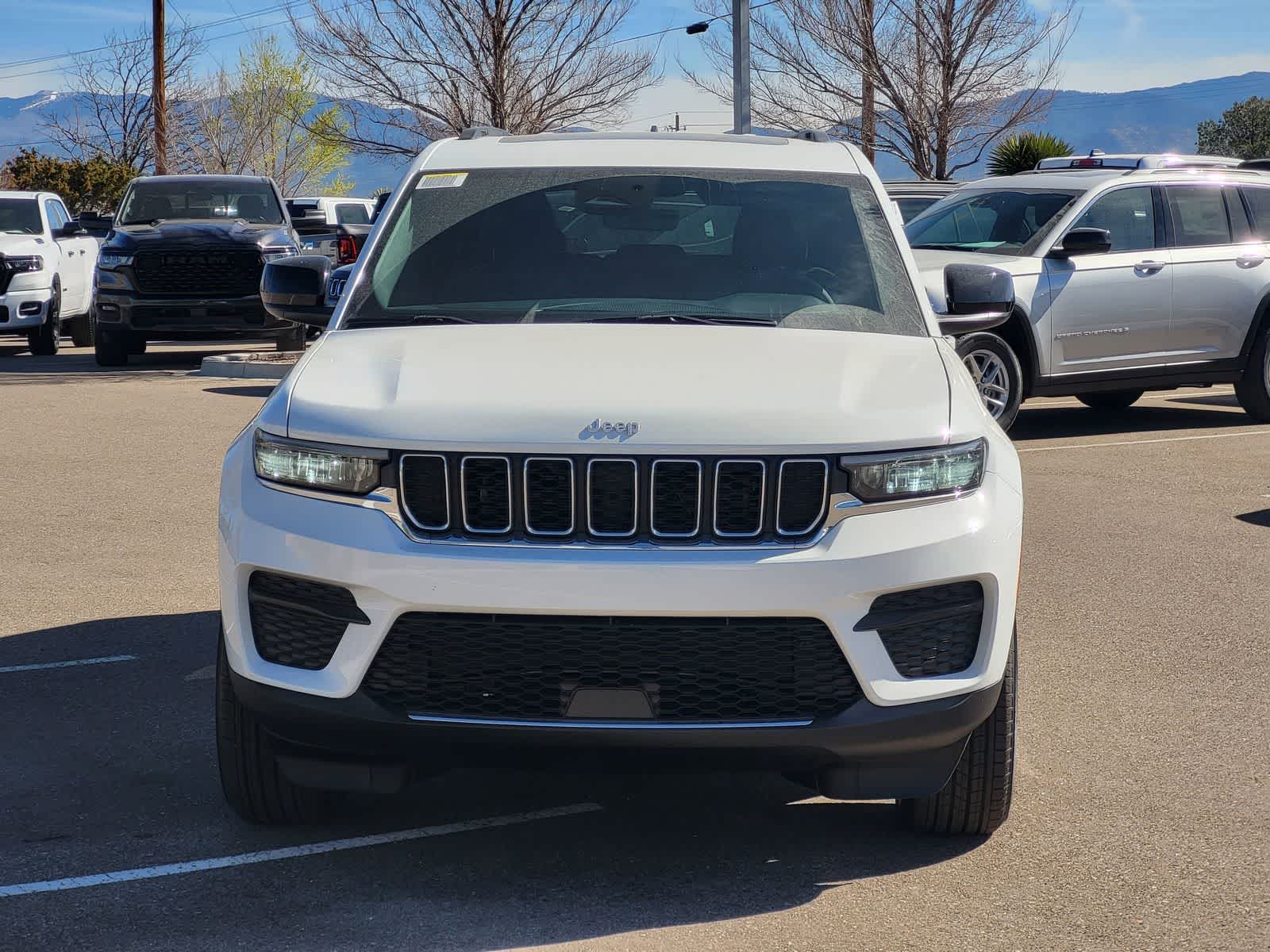 Thumbnail: 2026 Jeep Grand Cherokee - 2