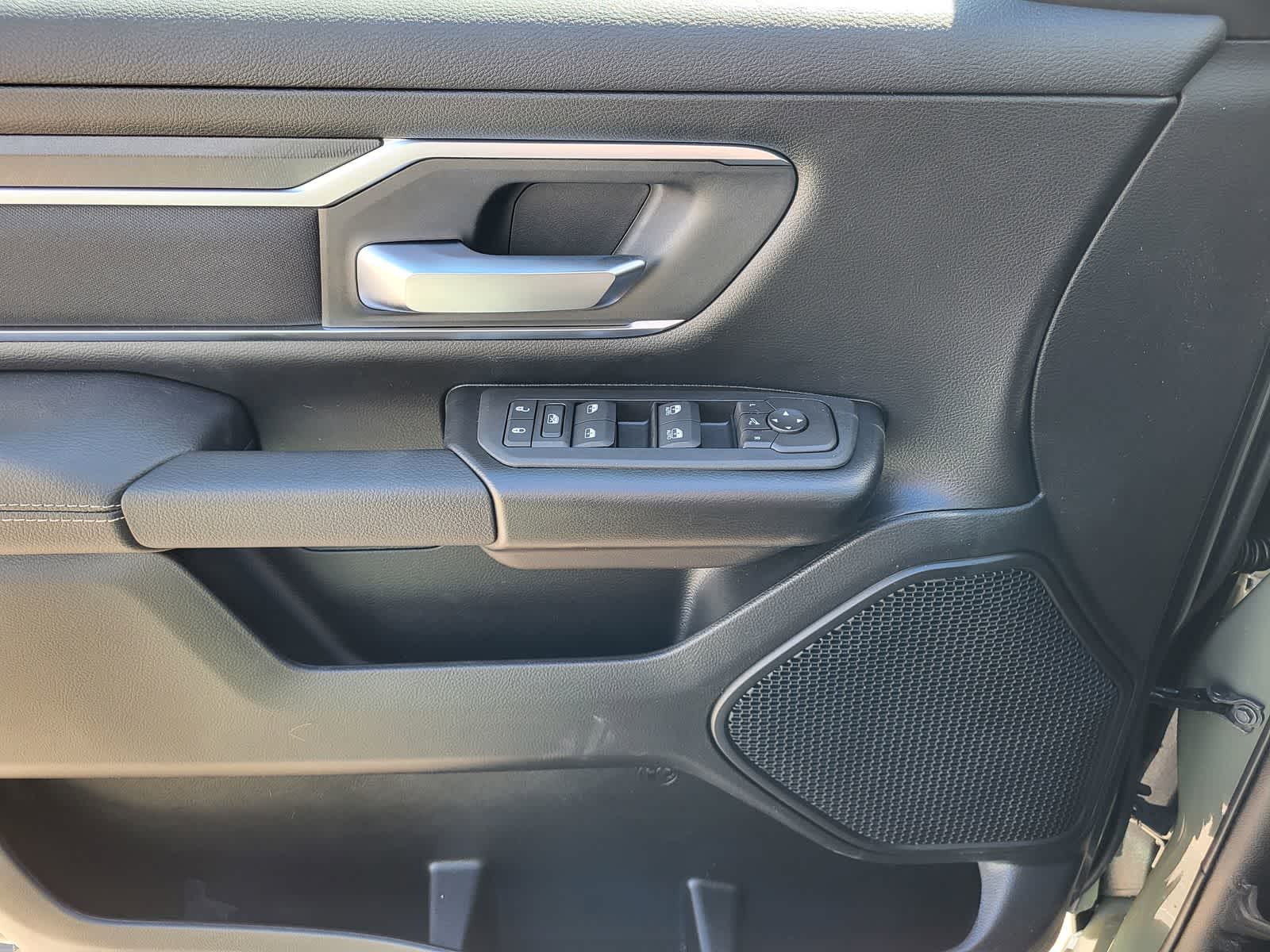 Thumbnail: 2026 RAM 1500 - 10