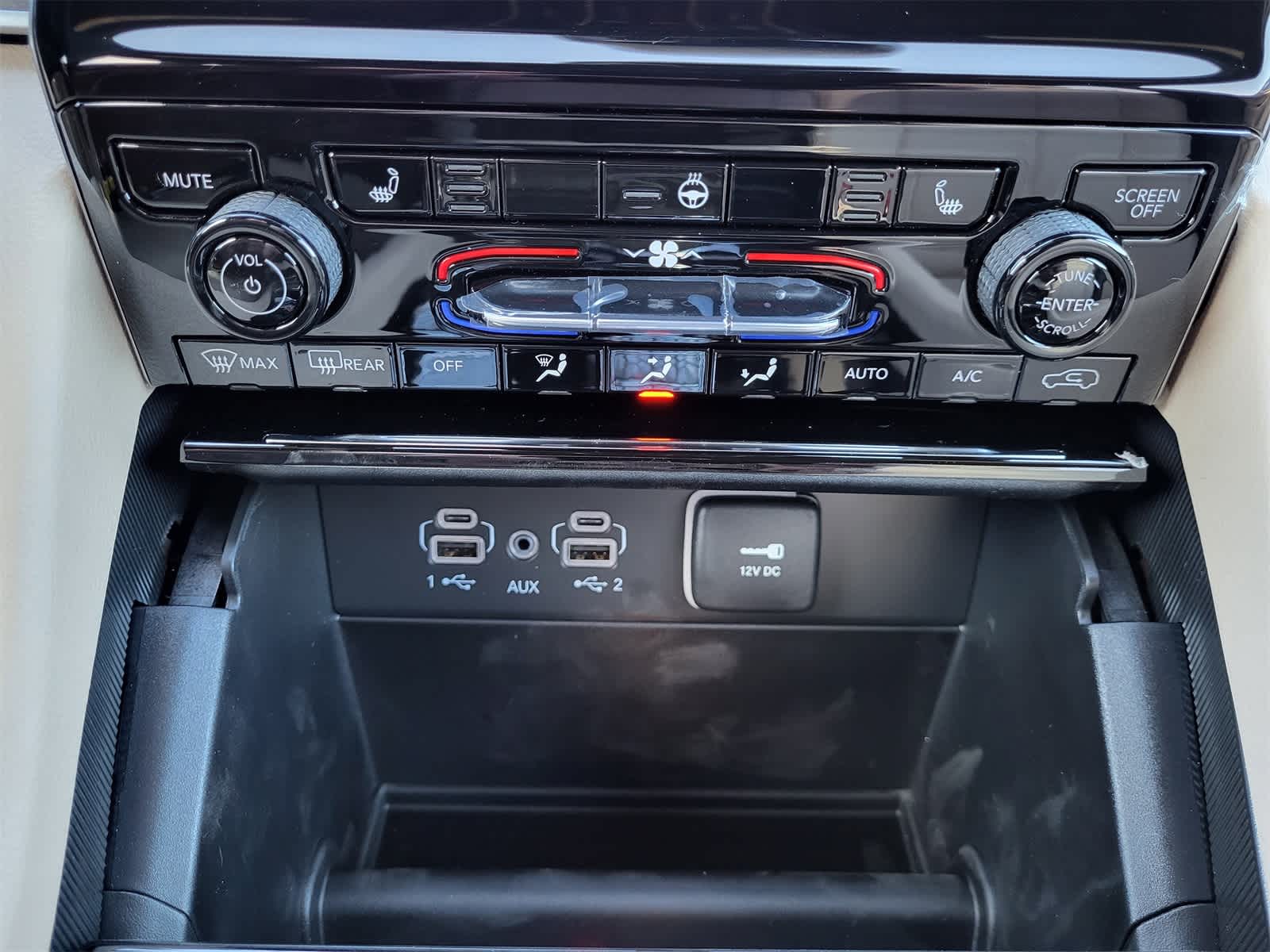 Thumbnail: 2025 Jeep Grand Cherokee L - 15