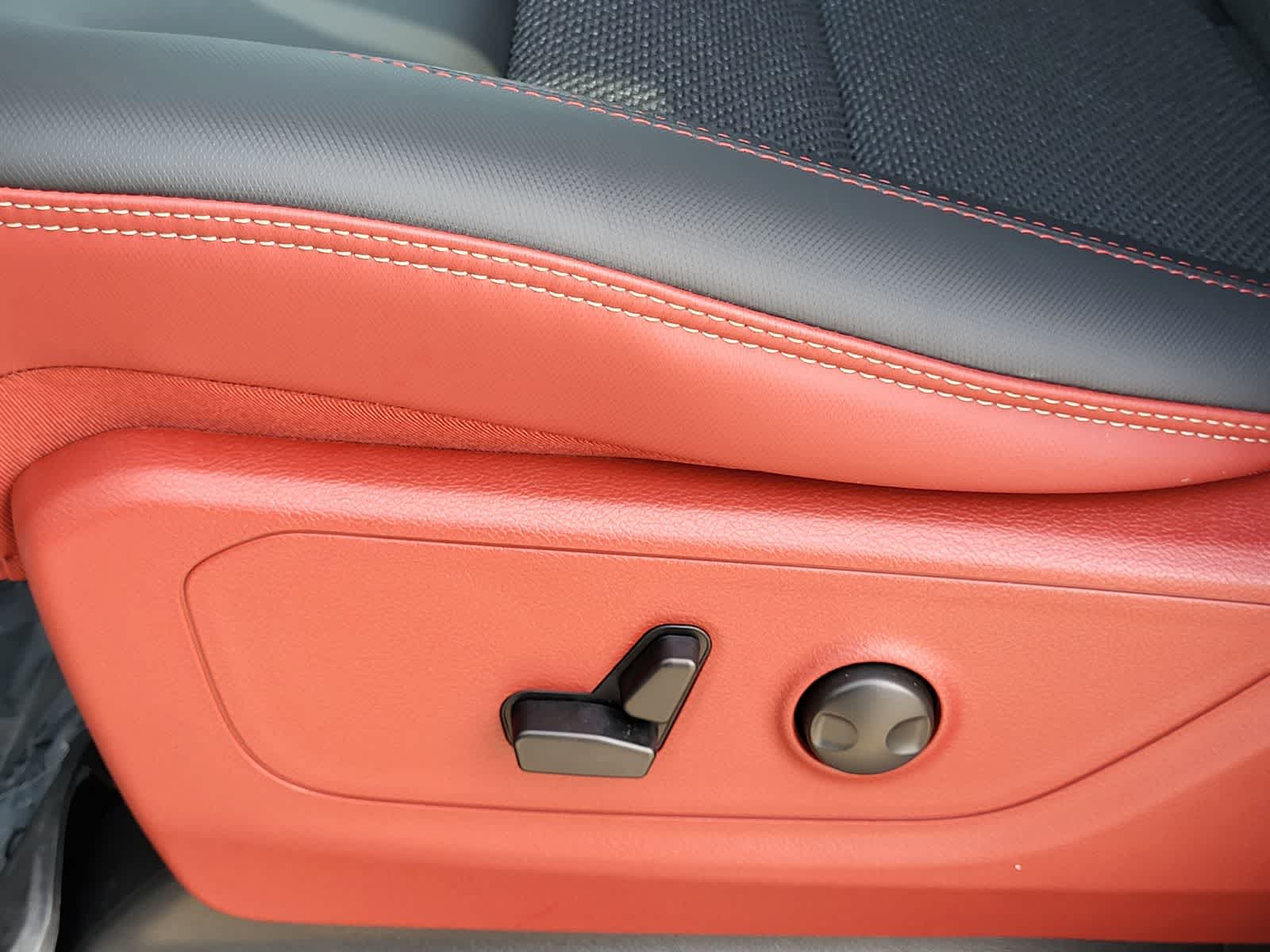 Thumbnail: 2026 RAM 1500 - 9