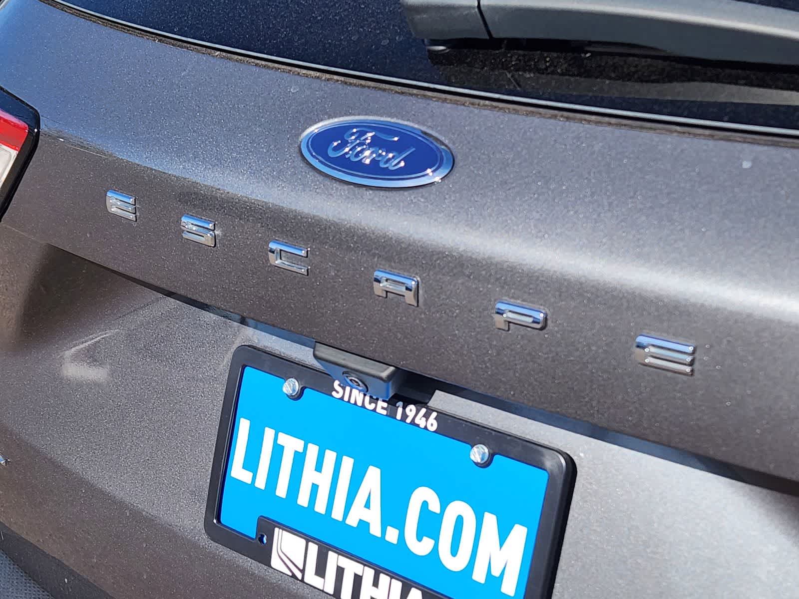 Thumbnail: 2021 Ford Escape - 8