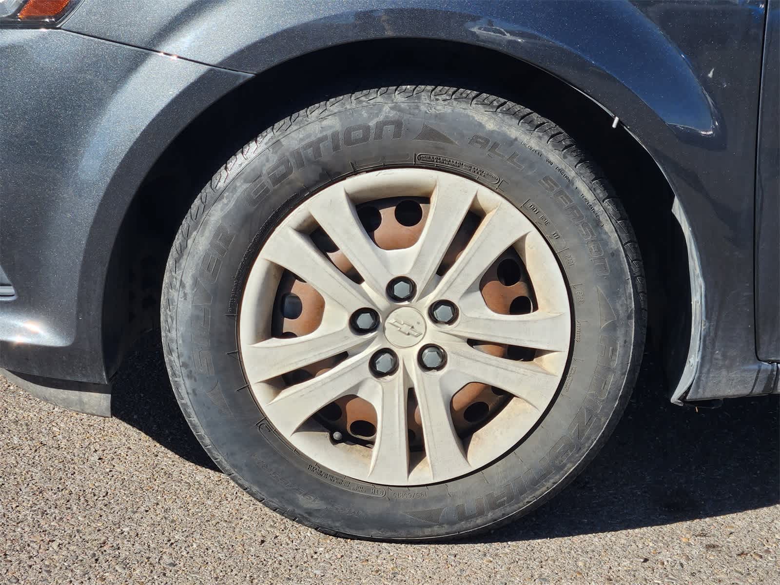 Thumbnail: 2017 Chevrolet Sonic - 10