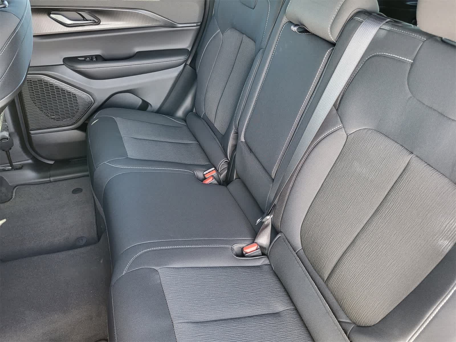 Thumbnail: 2025 Jeep Grand Cherokee - 21