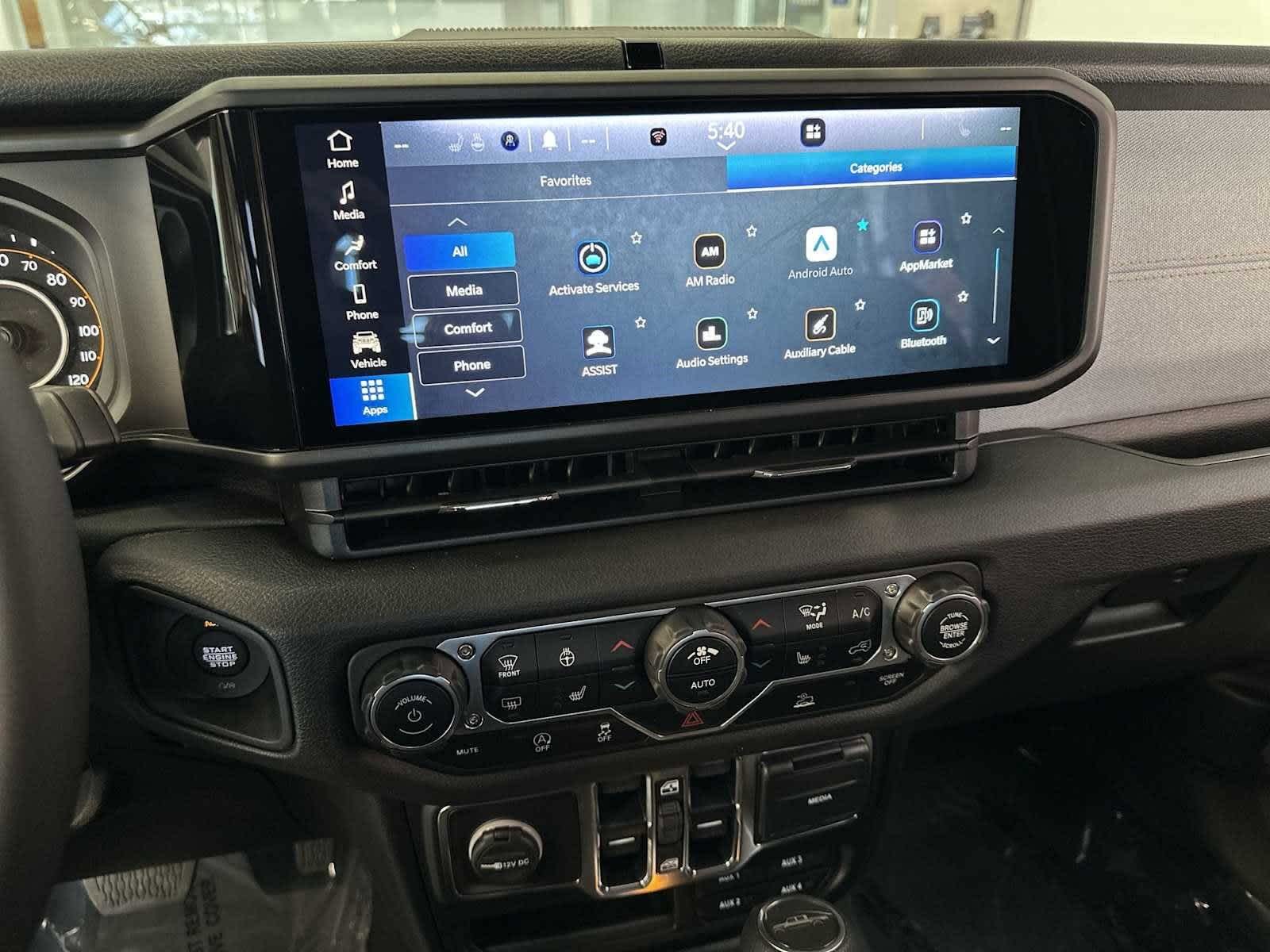 Thumbnail: 2025 Jeep Gladiator - 25