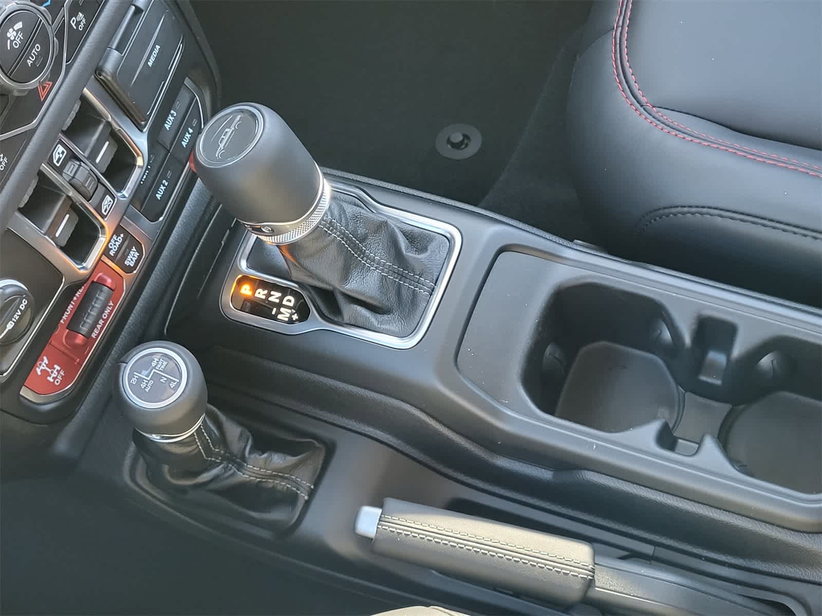 Thumbnail: 2025 Jeep Gladiator - 13