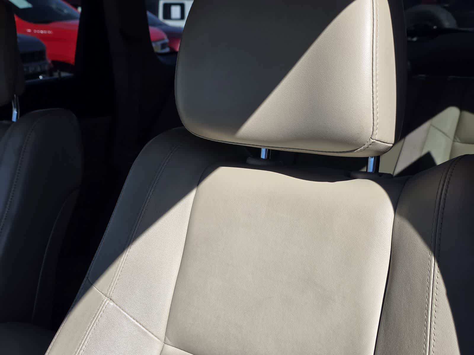 Thumbnail: 2021 Jeep Grand Cherokee - 15