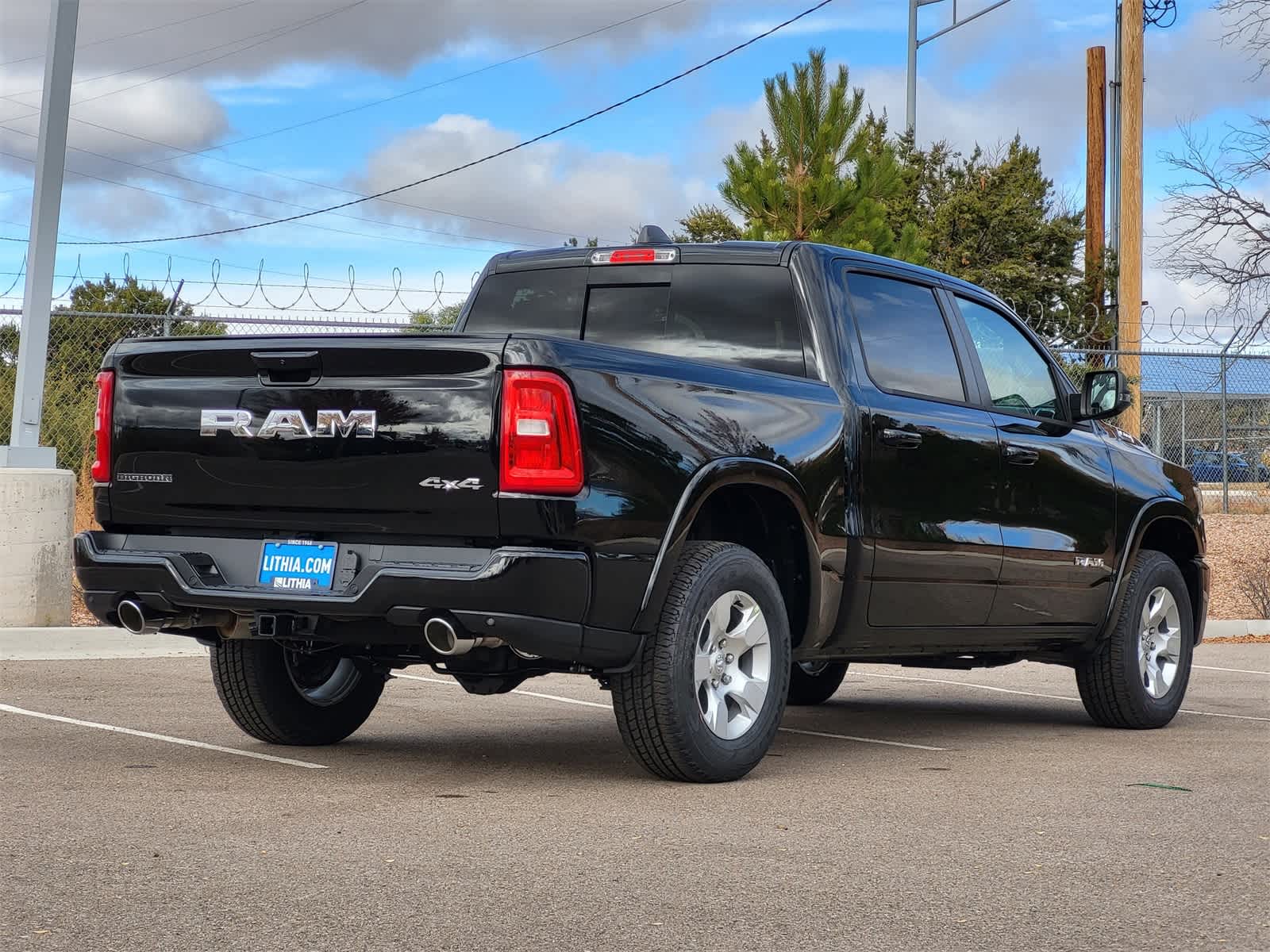 Thumbnail: 2026 RAM 1500 - 3