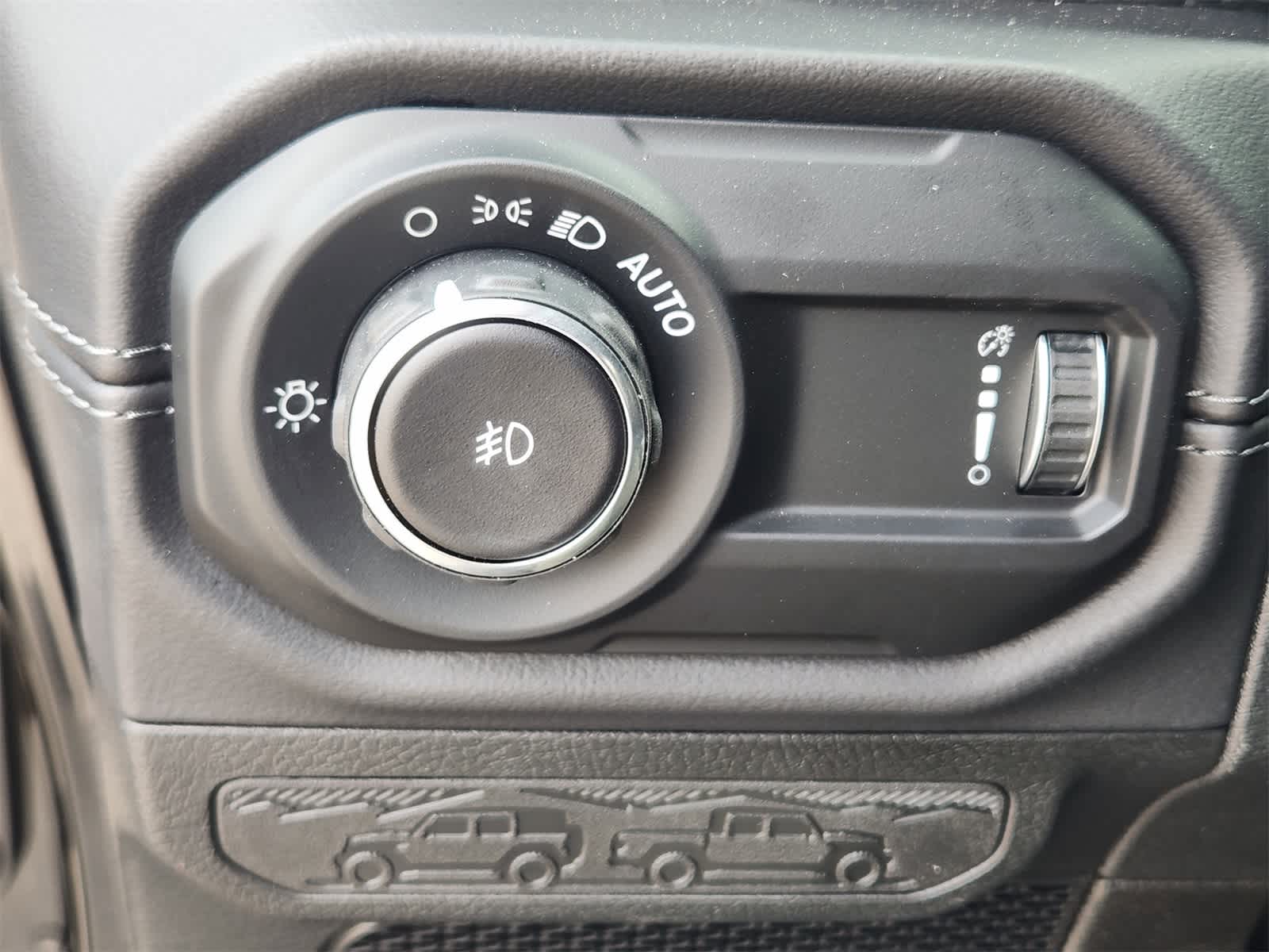 Thumbnail: 2025 Jeep Wrangler - 18
