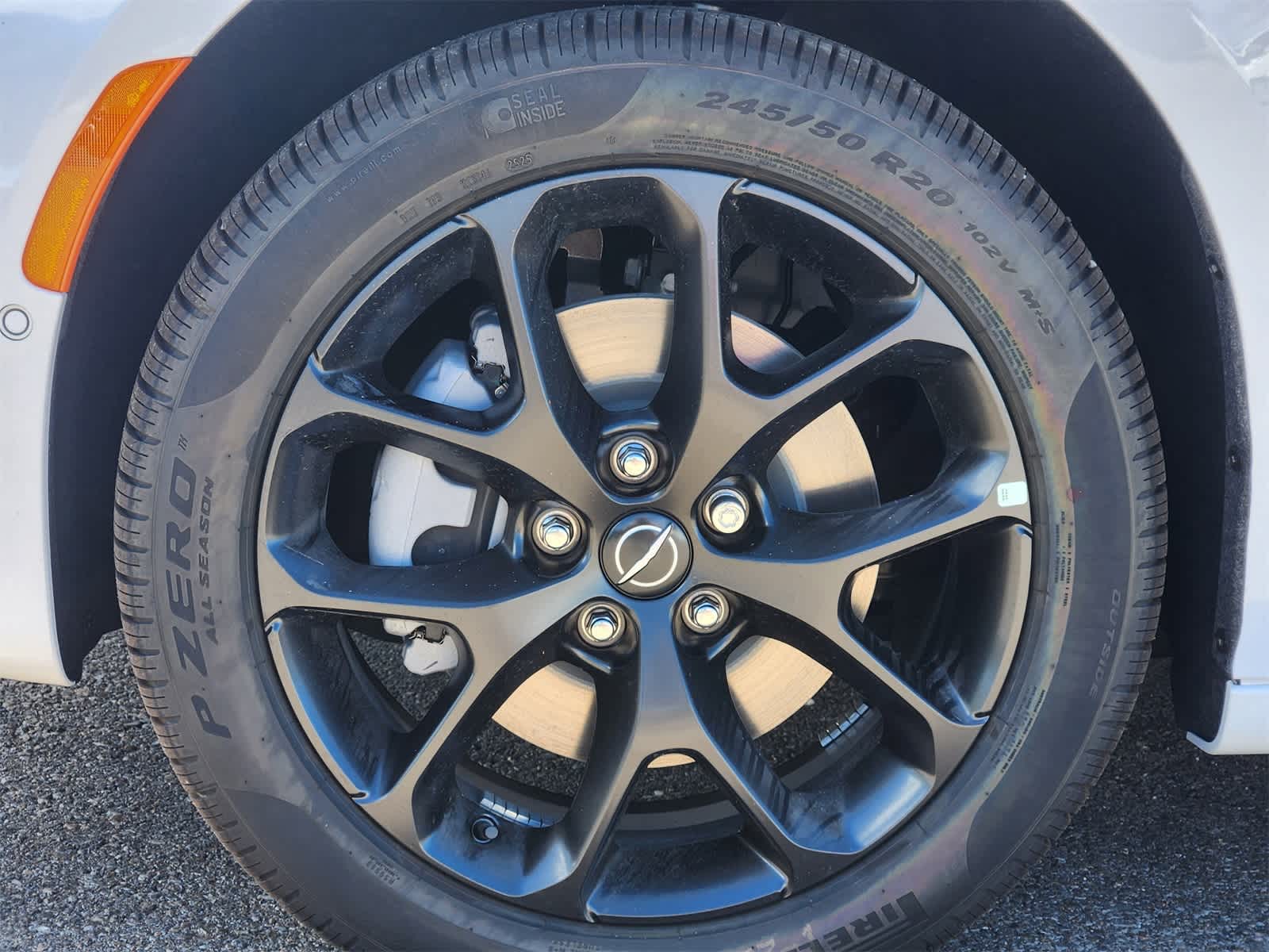 Thumbnail: 2026 Chrysler Pacifica - 10