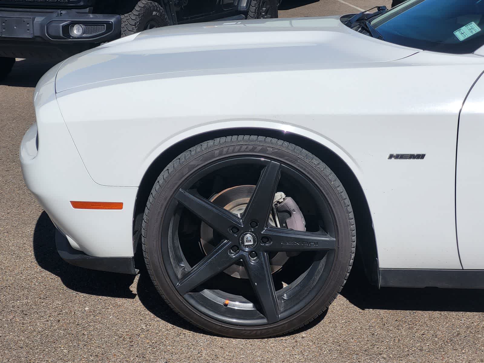 Thumbnail: 2019 Dodge Challenger - 9