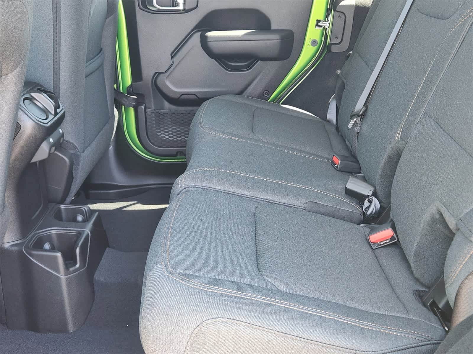 Thumbnail: 2025 Jeep Wrangler - 25