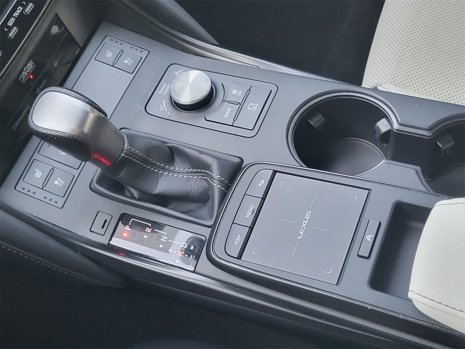 Thumbnail: 2023 Lexus IS - 19