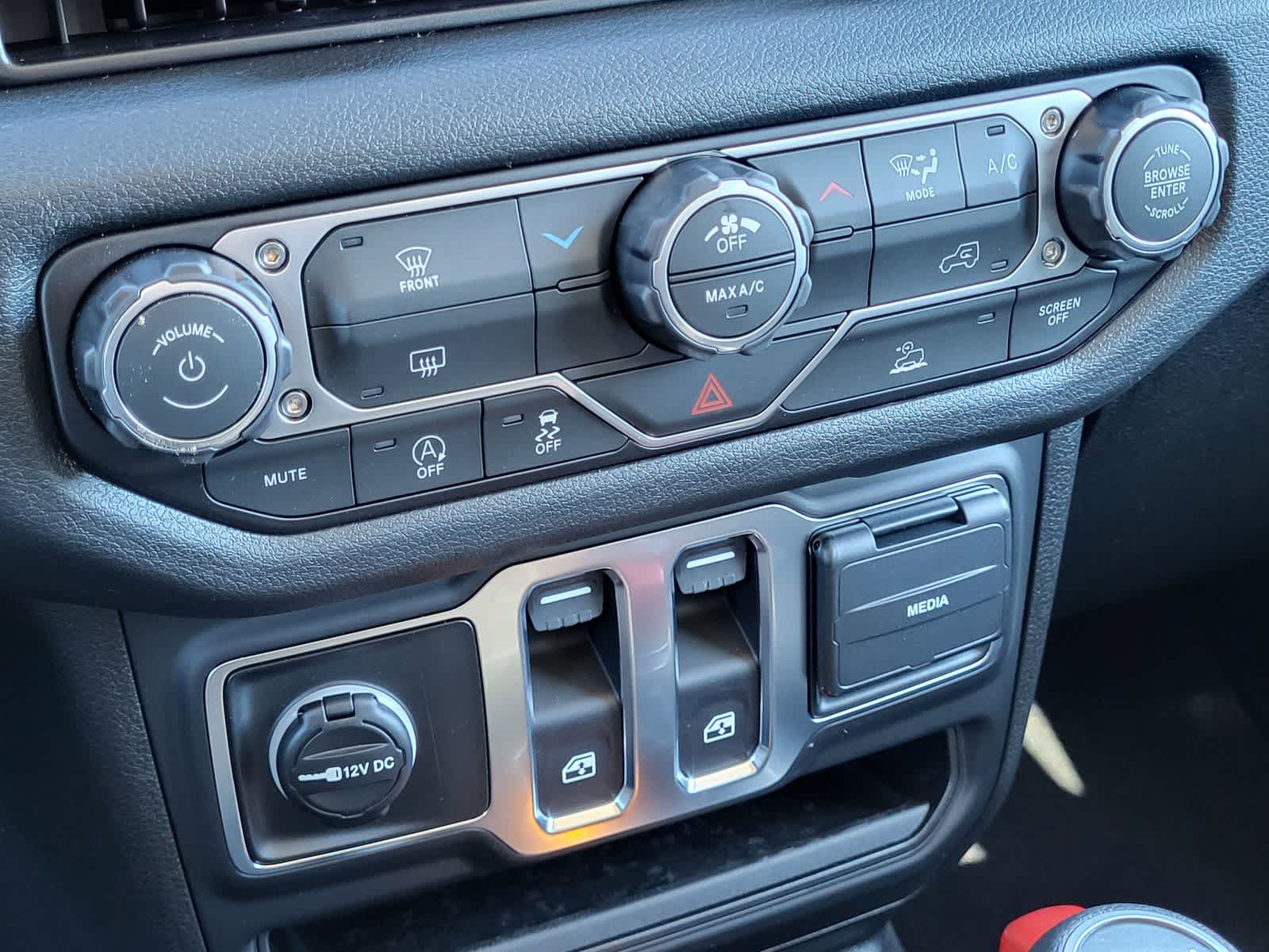 Thumbnail: 2026 Jeep Wrangler - 12