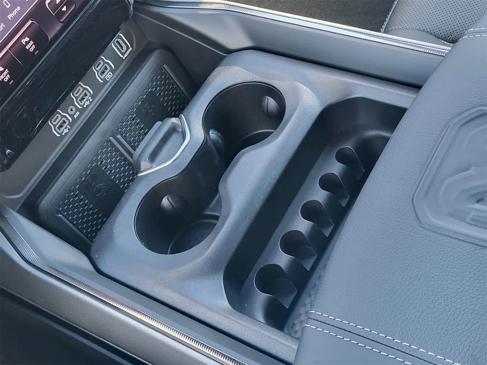 Thumbnail: 2026 RAM 1500 - 13