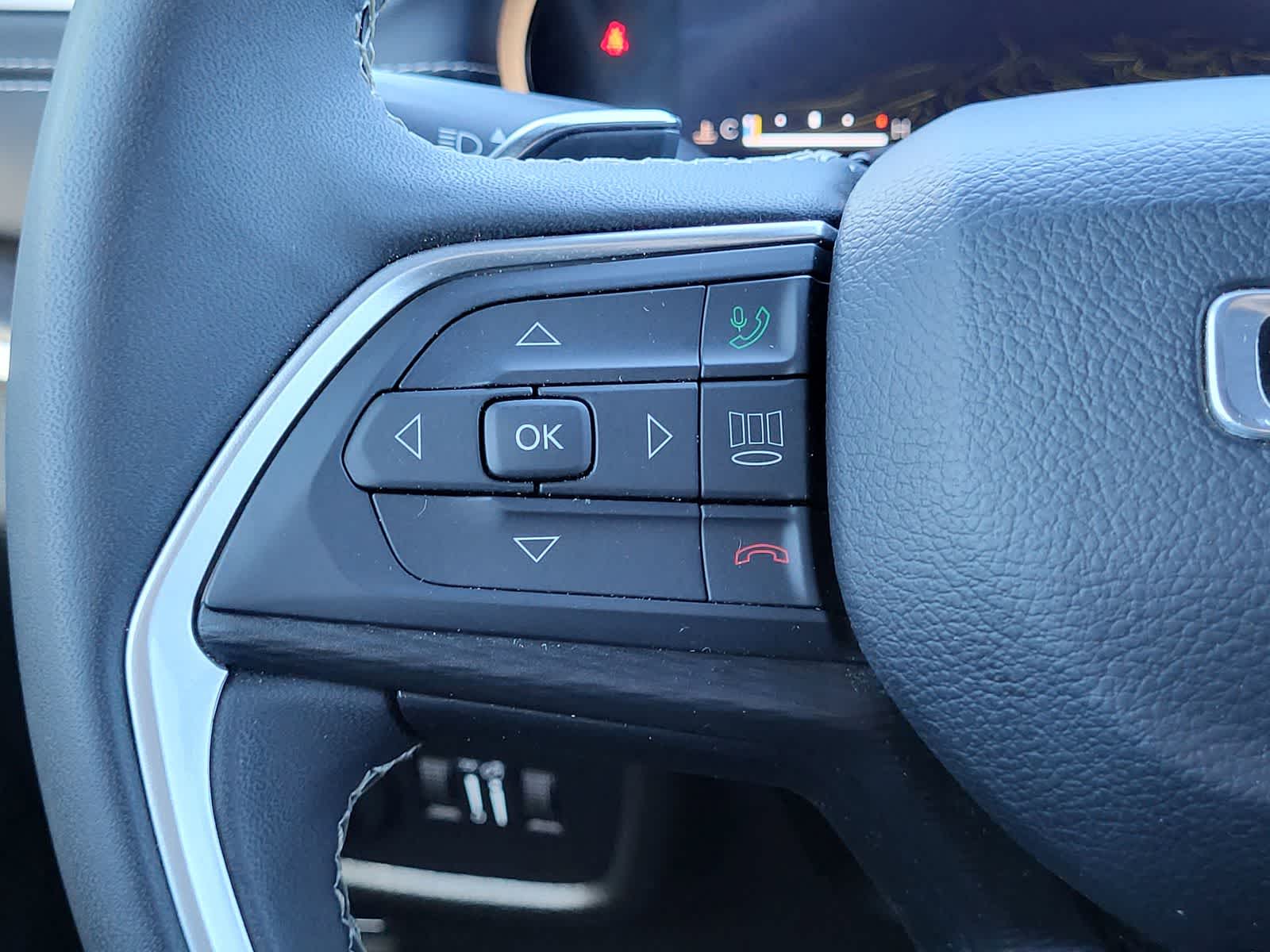 Thumbnail: 2024 Jeep Grand Cherokee L - 18