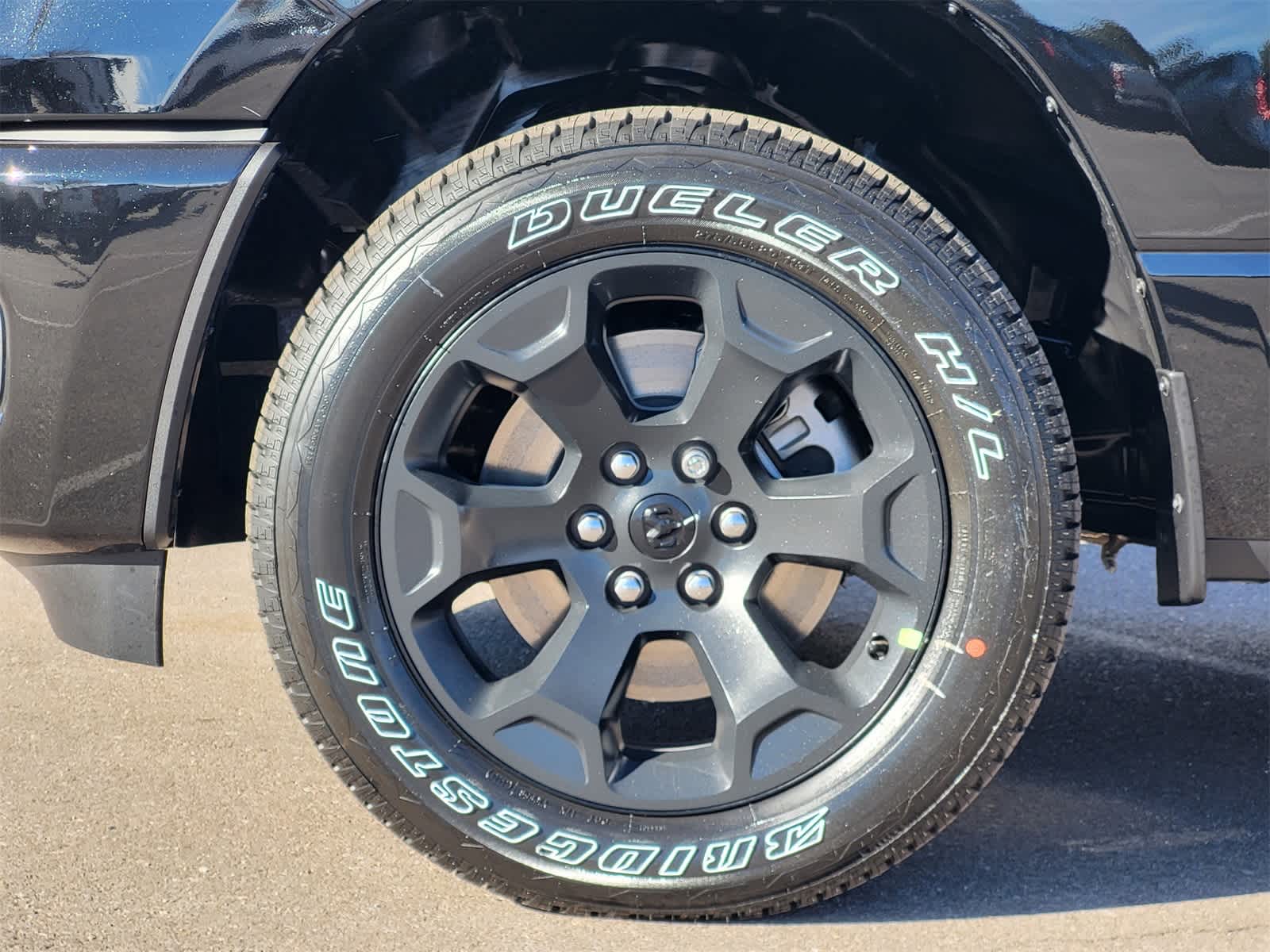 Thumbnail: 2026 RAM 1500 - 7