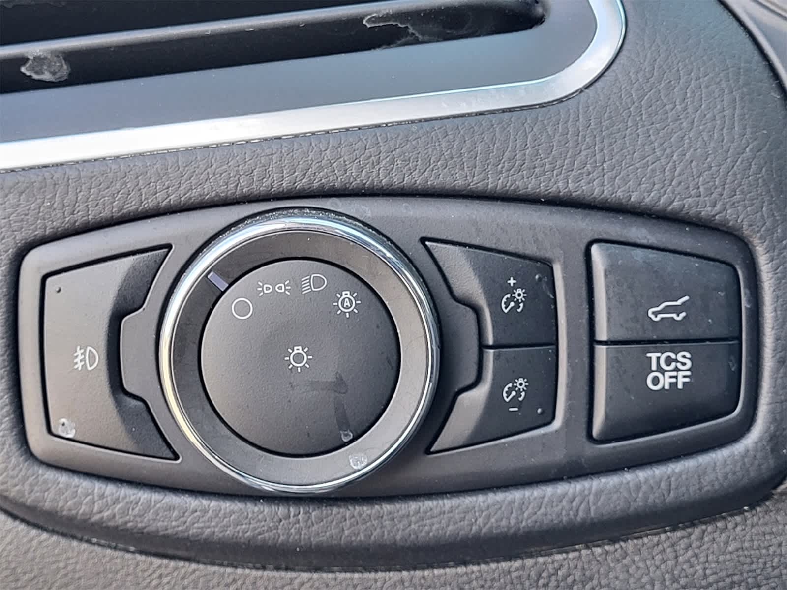 Thumbnail: 2024 Ford Edge - 19