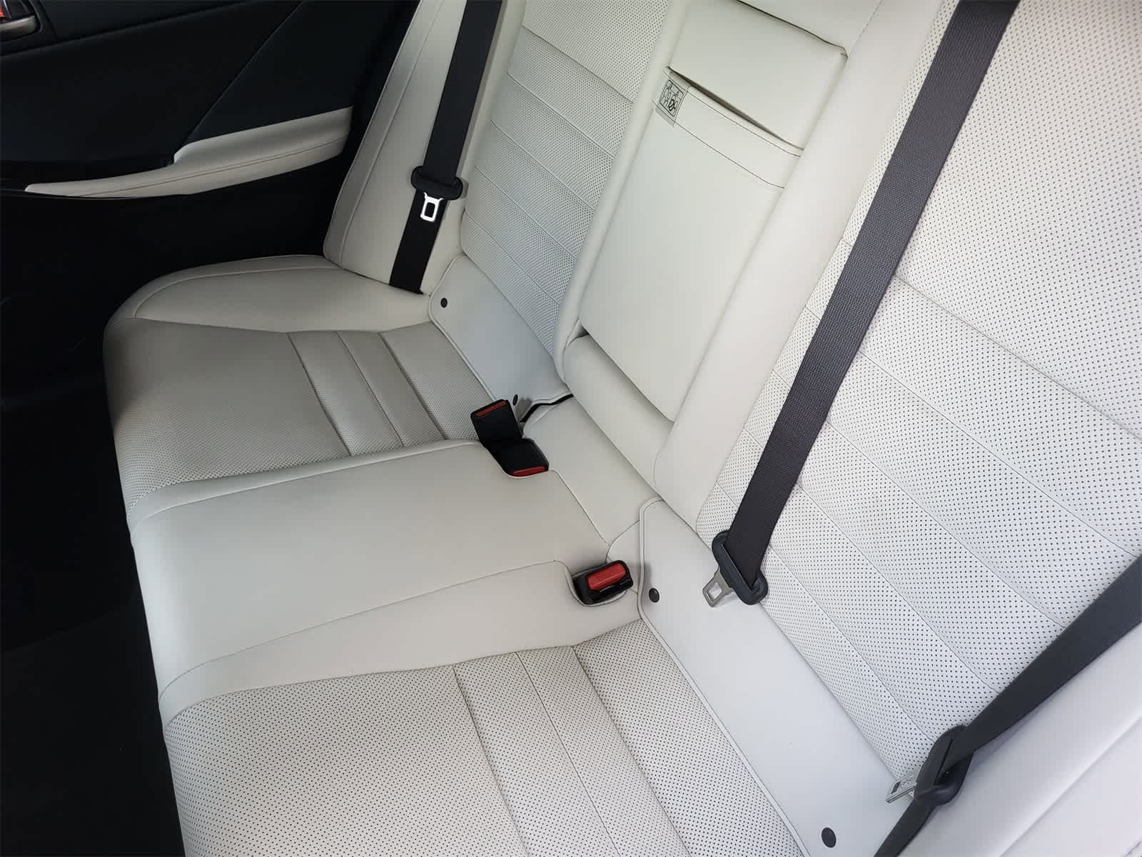 Thumbnail: 2023 Lexus IS - 29