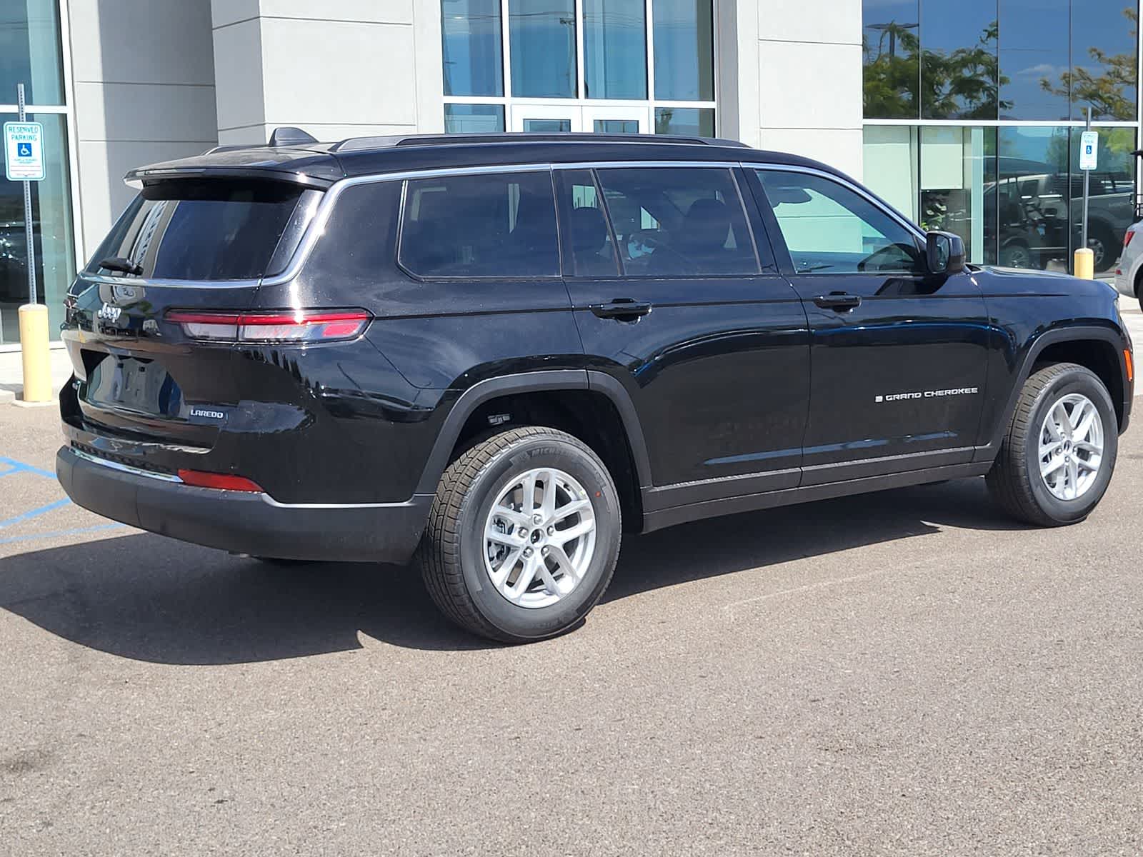 Thumbnail: 2026 Jeep Grand Cherokee L - 4