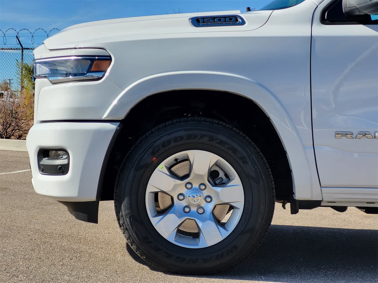 Thumbnail: 2026 RAM 1500 - 6