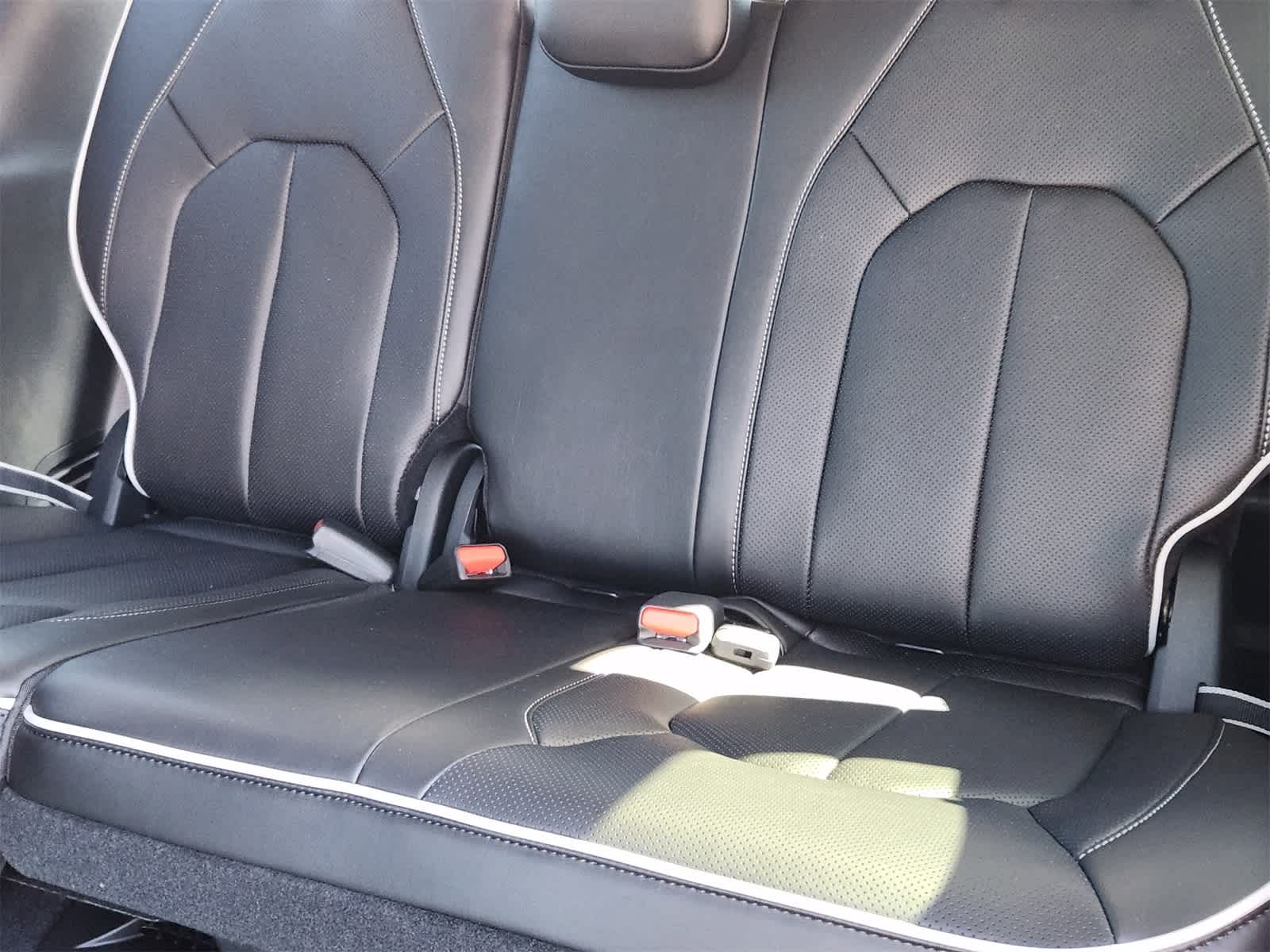 Thumbnail: 2026 Chrysler Pacifica - 27