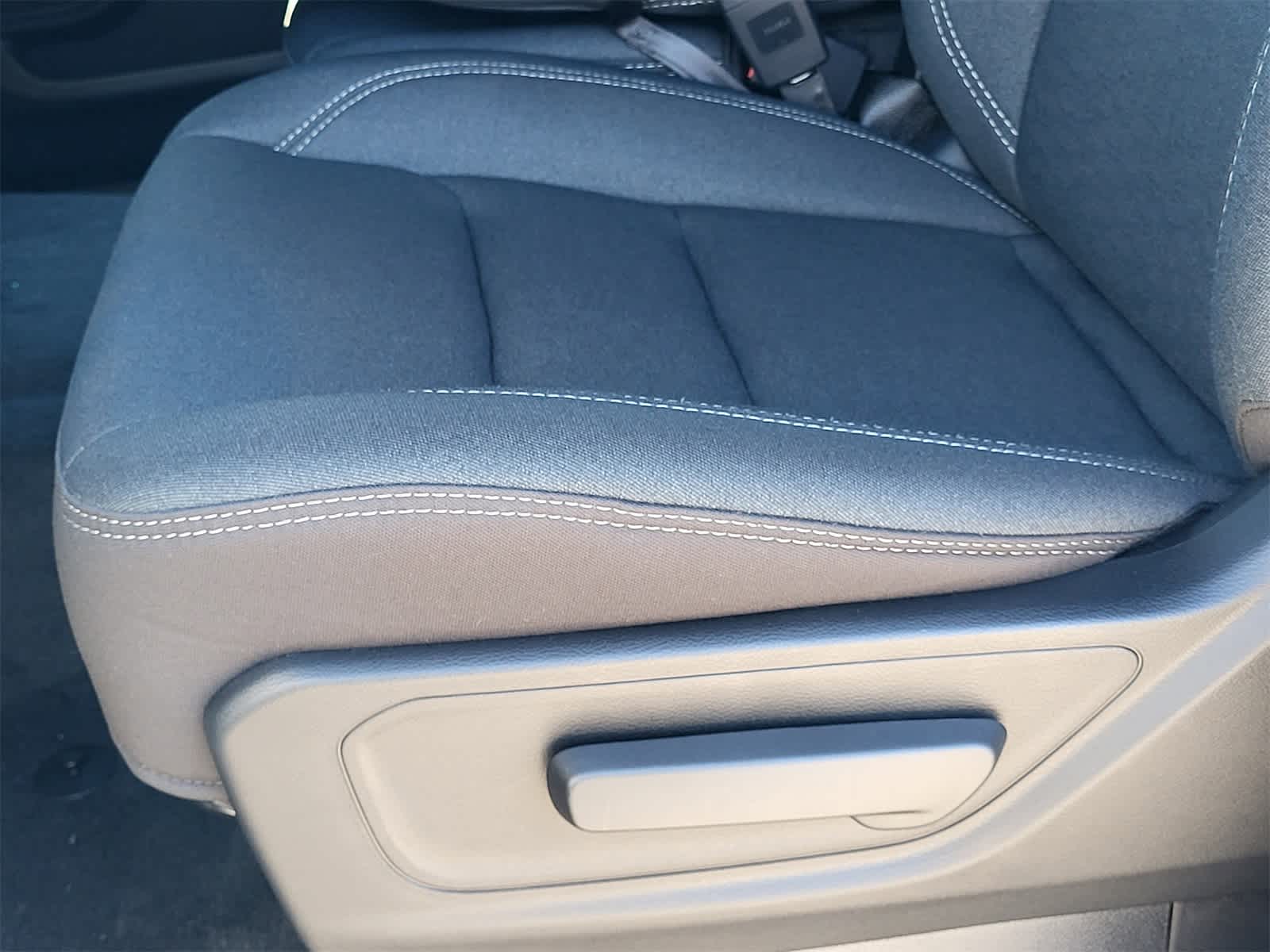 Thumbnail: 2026 RAM 1500 - 18