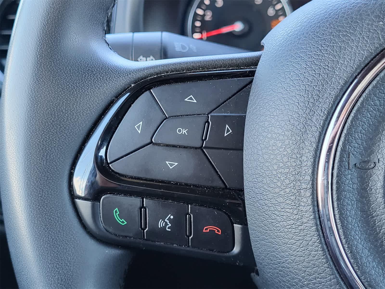 Thumbnail: 2022 Jeep Renegade - 17