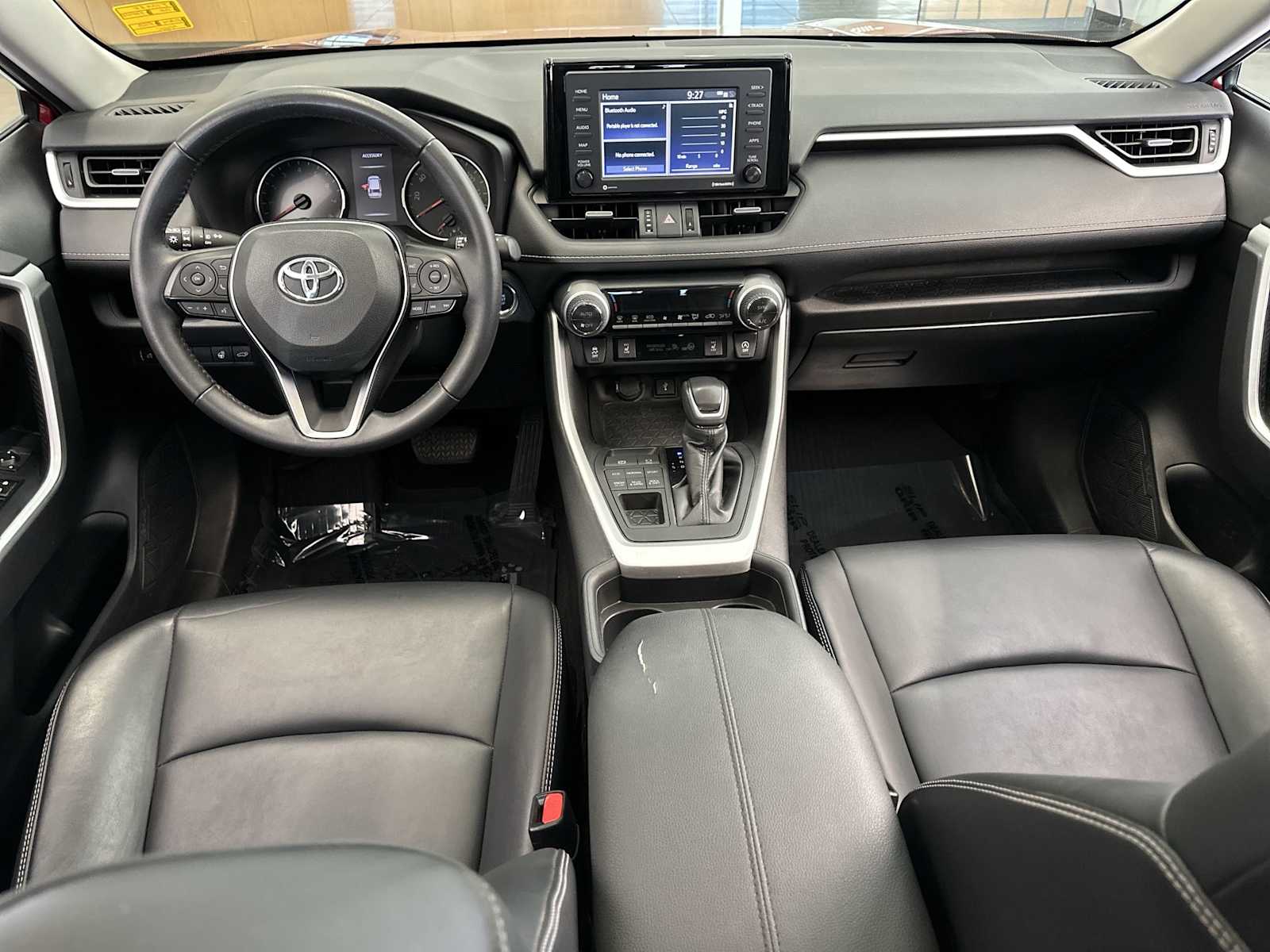 Thumbnail: 2020 Toyota RAV4 - 16