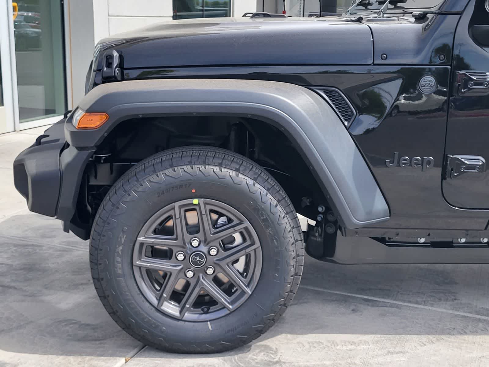 Thumbnail: 2026 Jeep Wrangler - 6