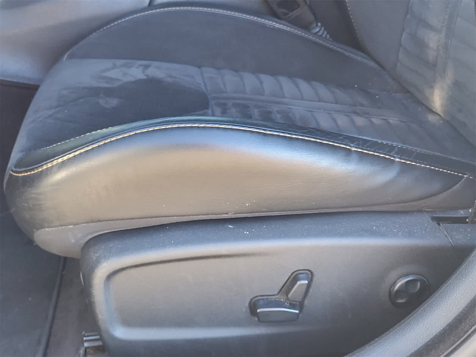 Thumbnail: 2017 Dodge Charger - 20