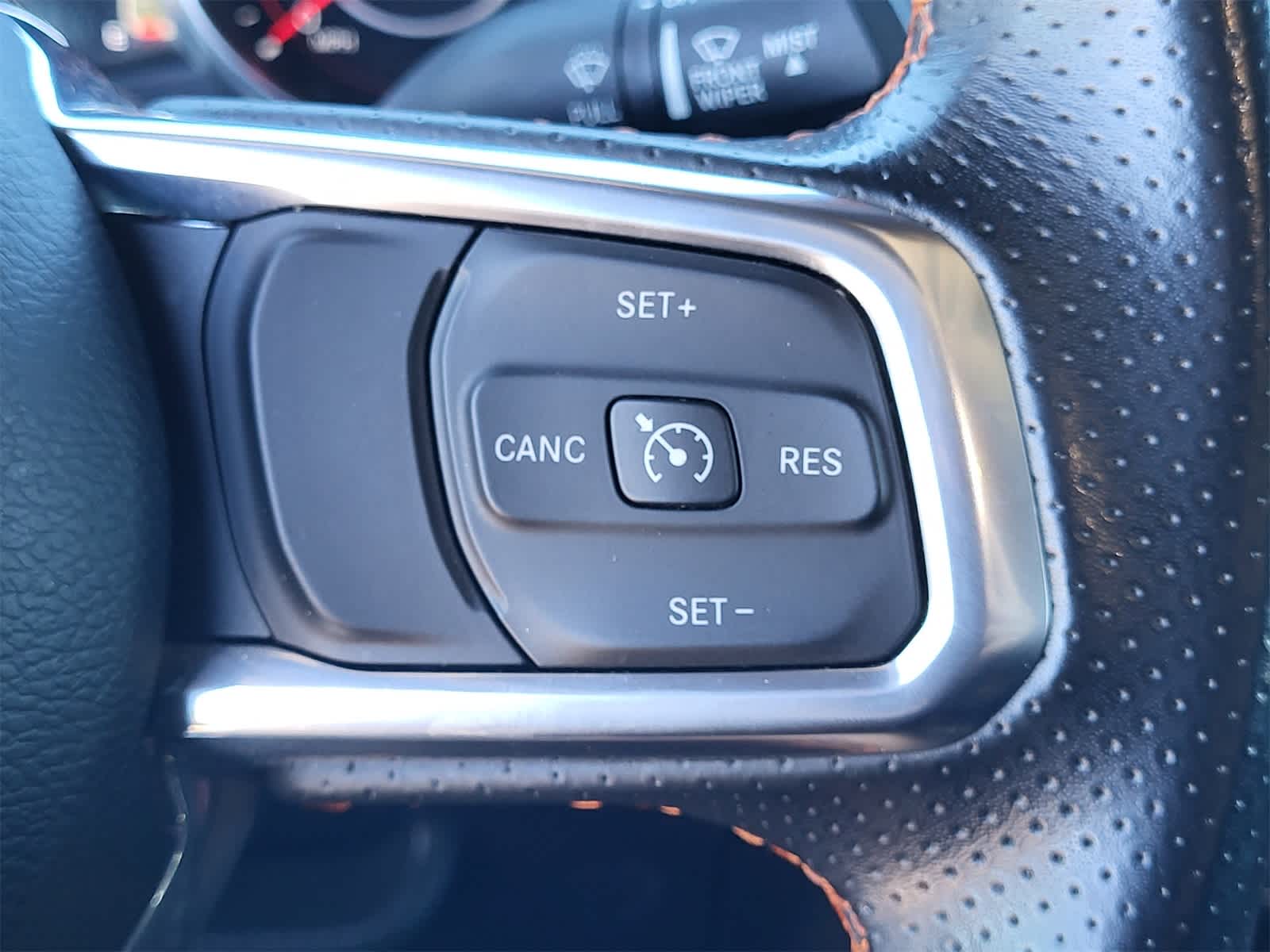 Thumbnail: 2022 Jeep Gladiator - 18