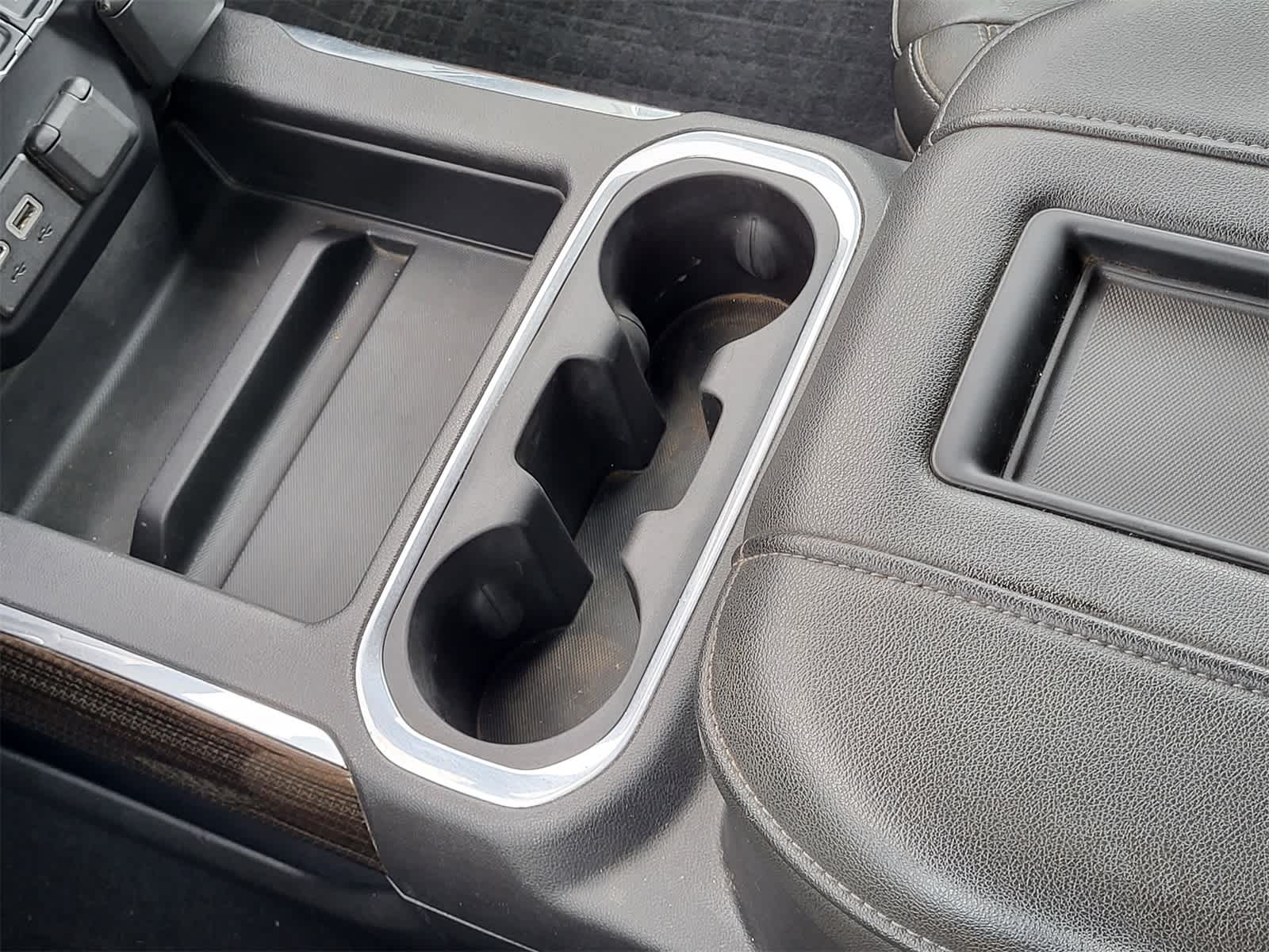 Thumbnail: 2020 Chevrolet Silverado 1500 - 18