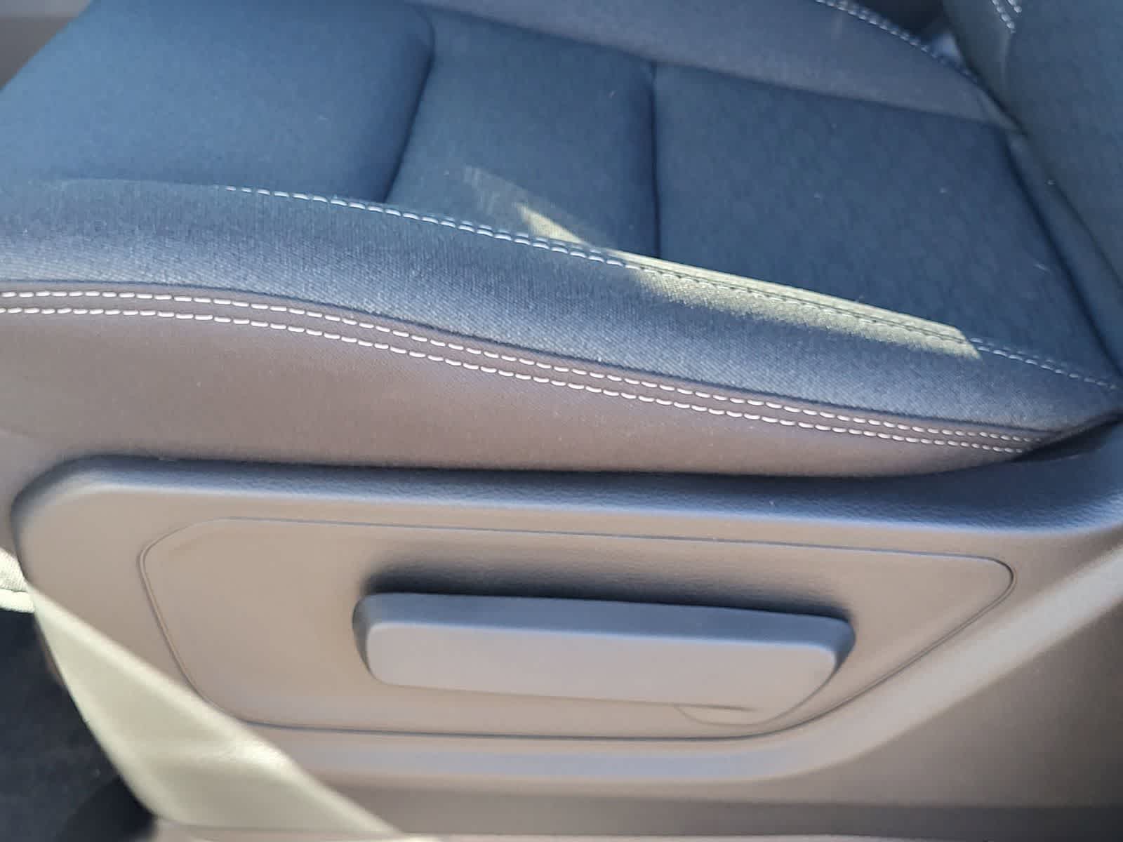 Thumbnail: 2026 RAM 1500 - 10